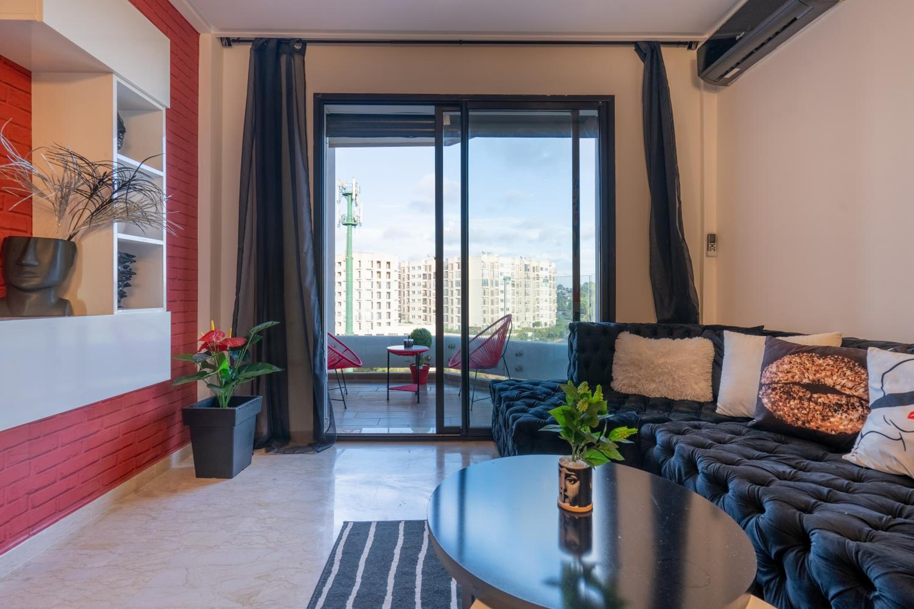 One-Bedroom Apartment - Photo 16
