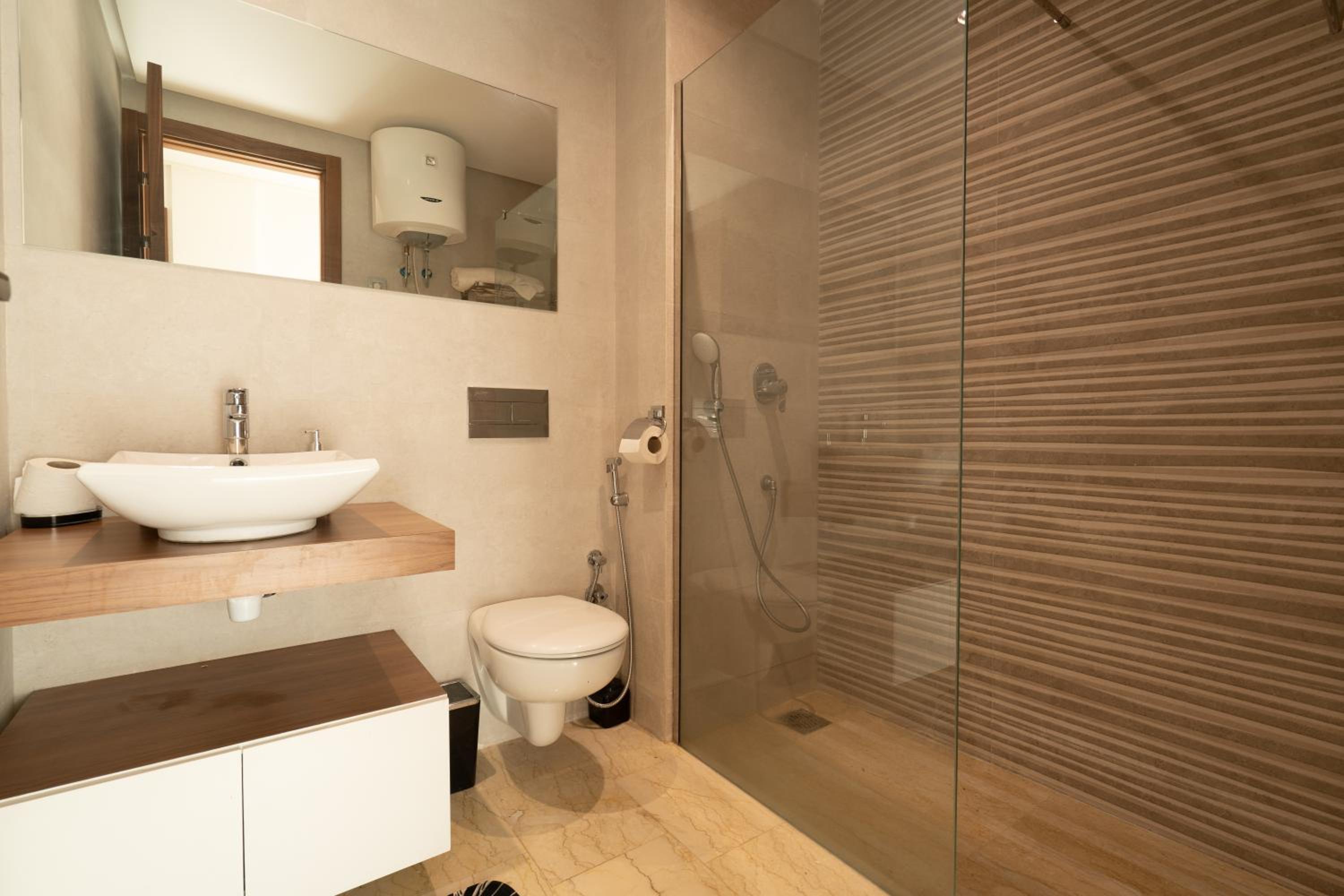One-Bedroom Apartment - Photo 15
