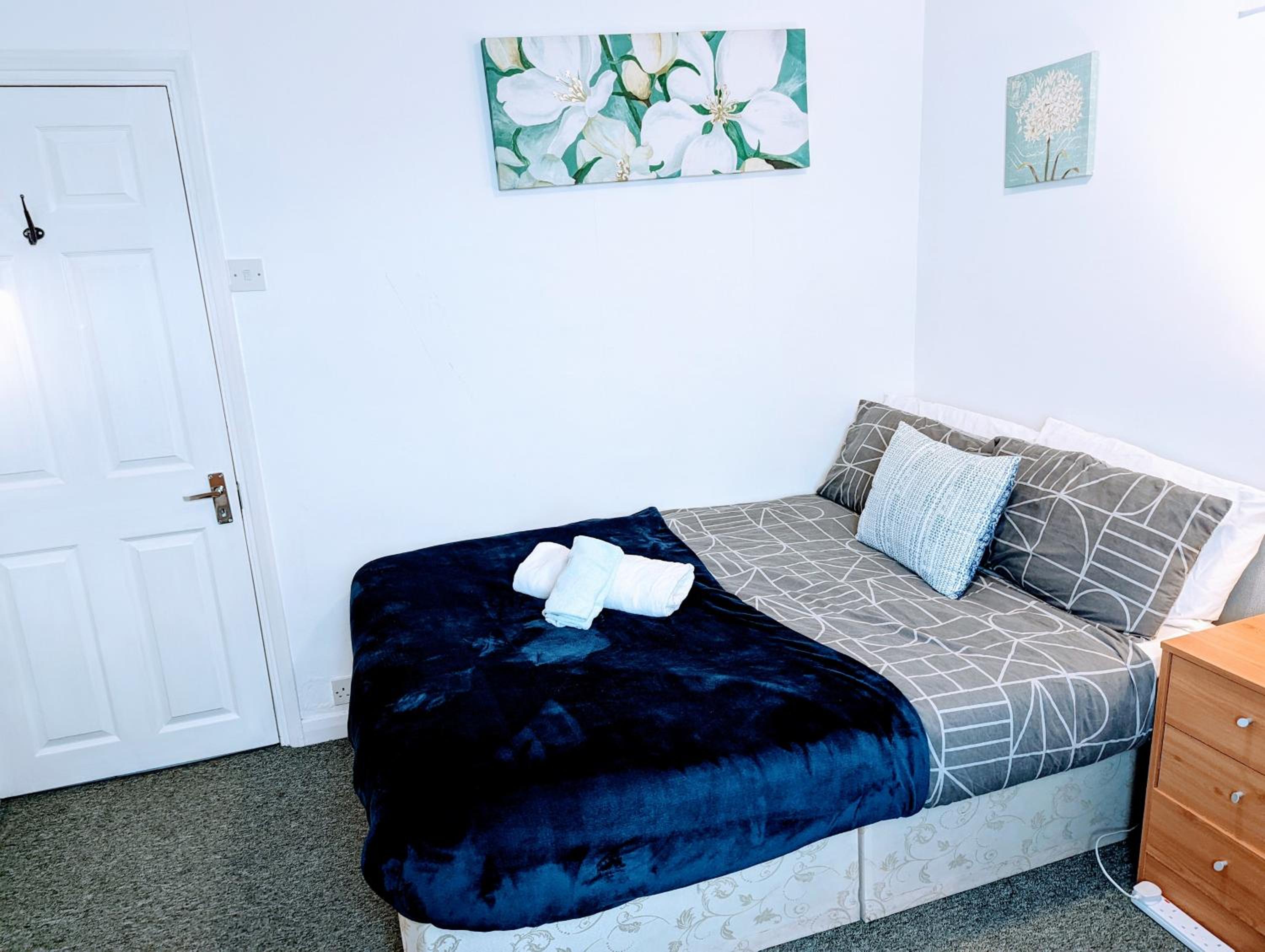 Apartment photo 3