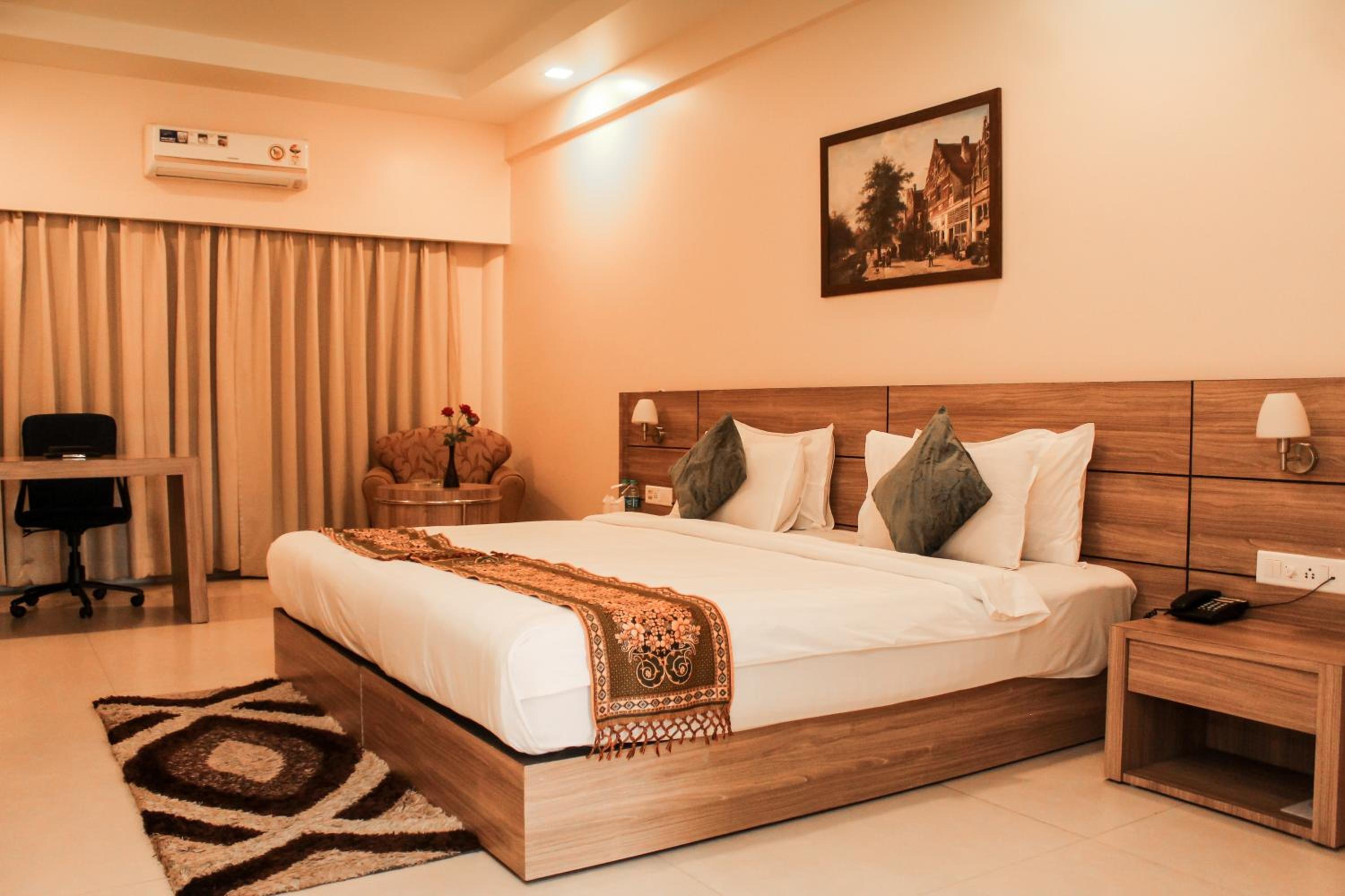 Standard Twin Room - Photo 10