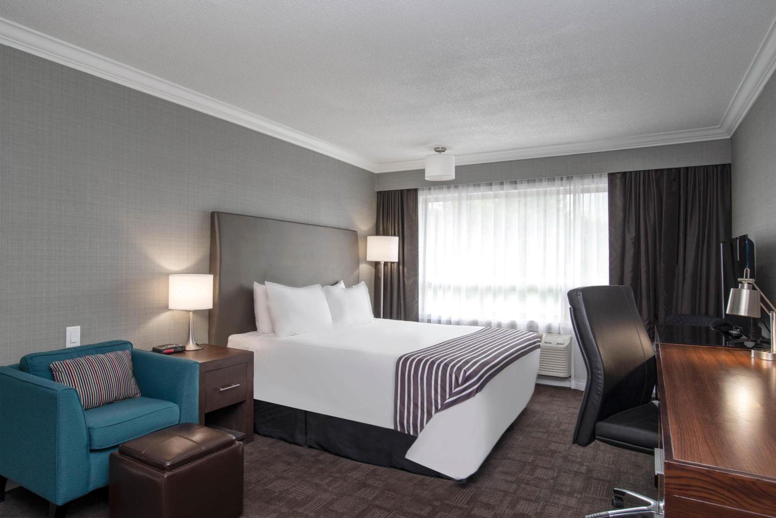 Standard Room, 1 King Bed, Selkirk Building