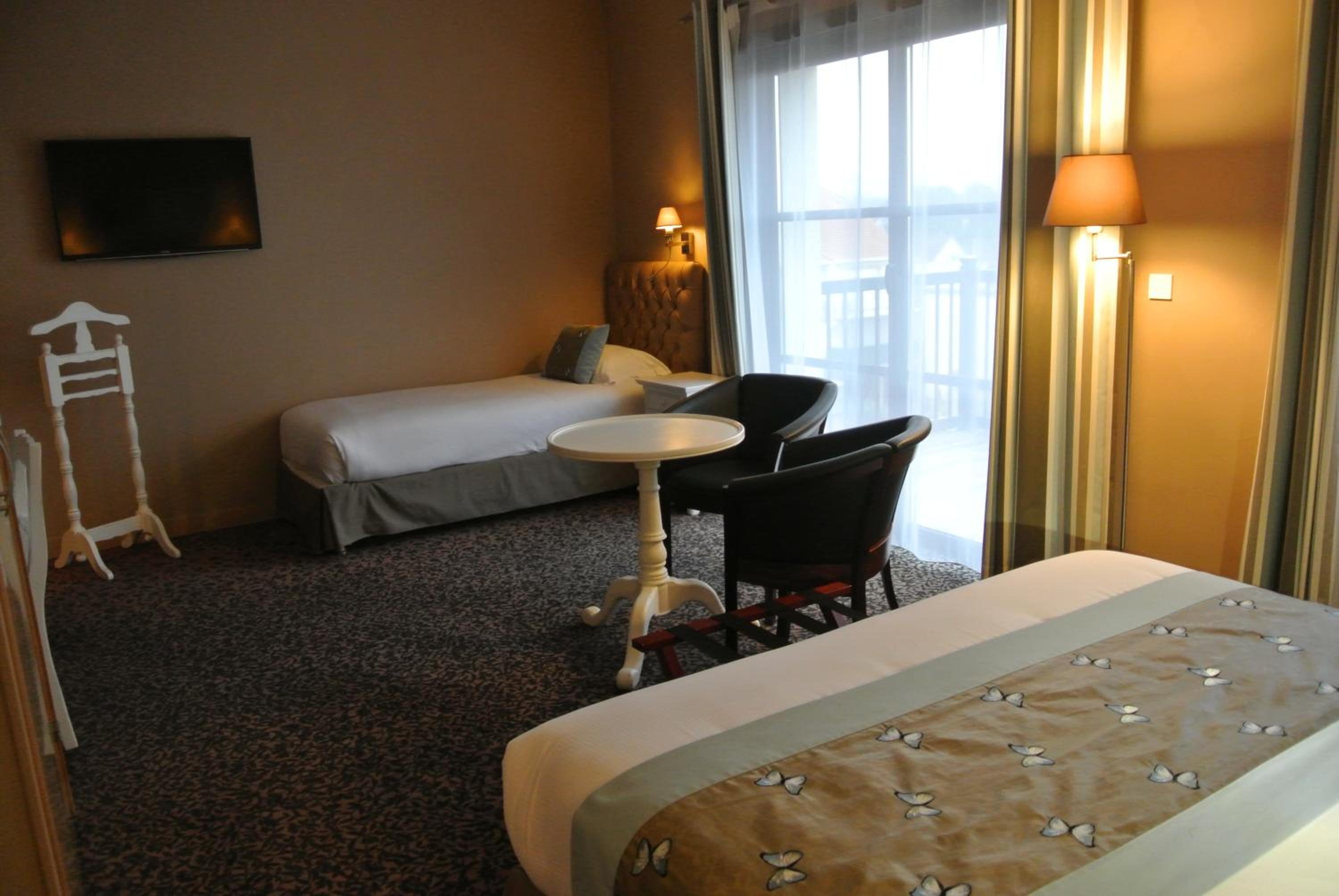 Triple Room with Balcony photo 3