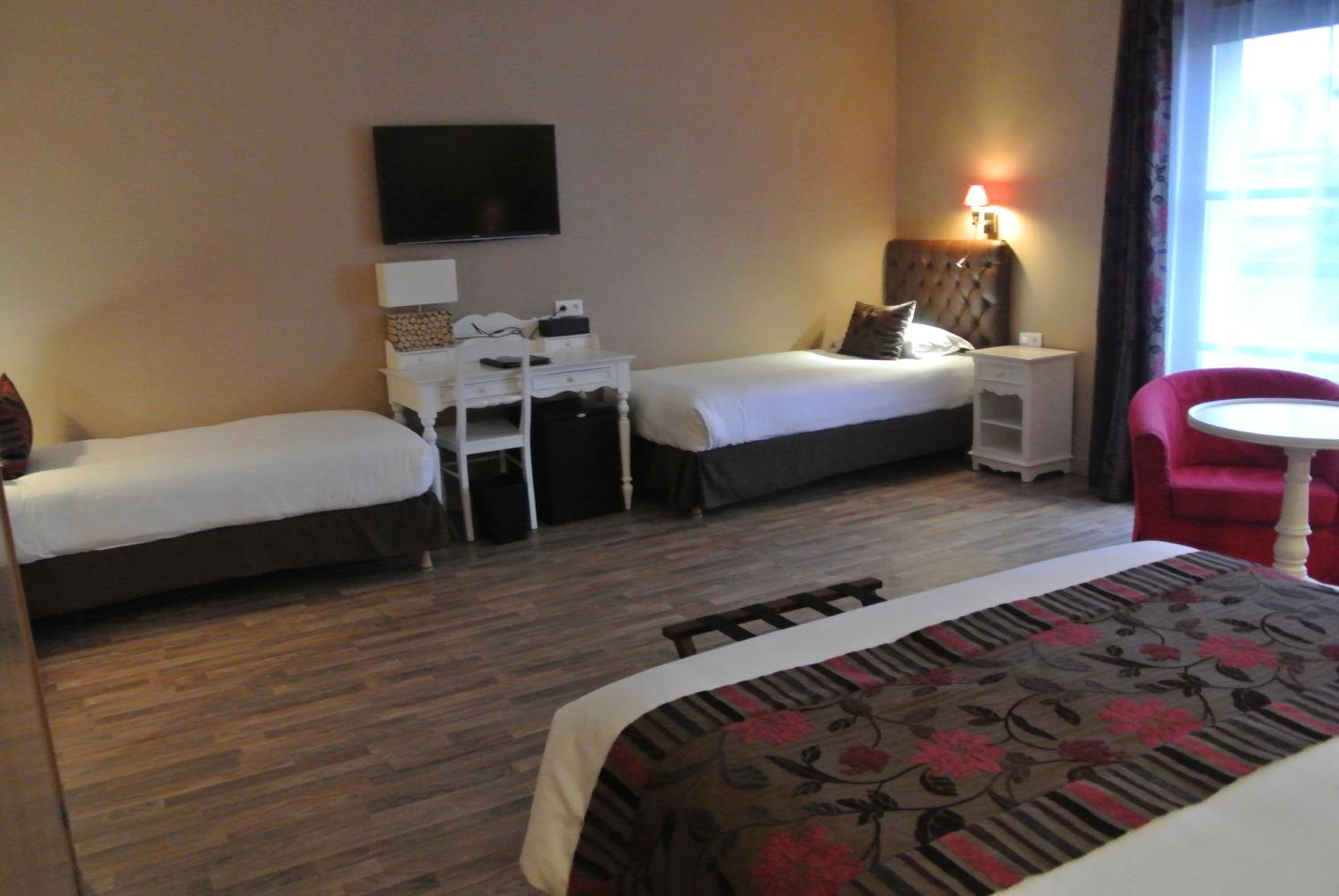 Standard Quadruple Room photo 3