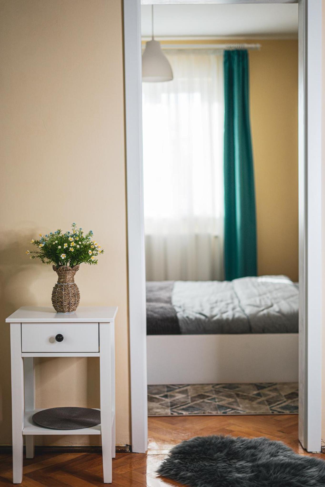 One-Bedroom Apartment - Photo 10