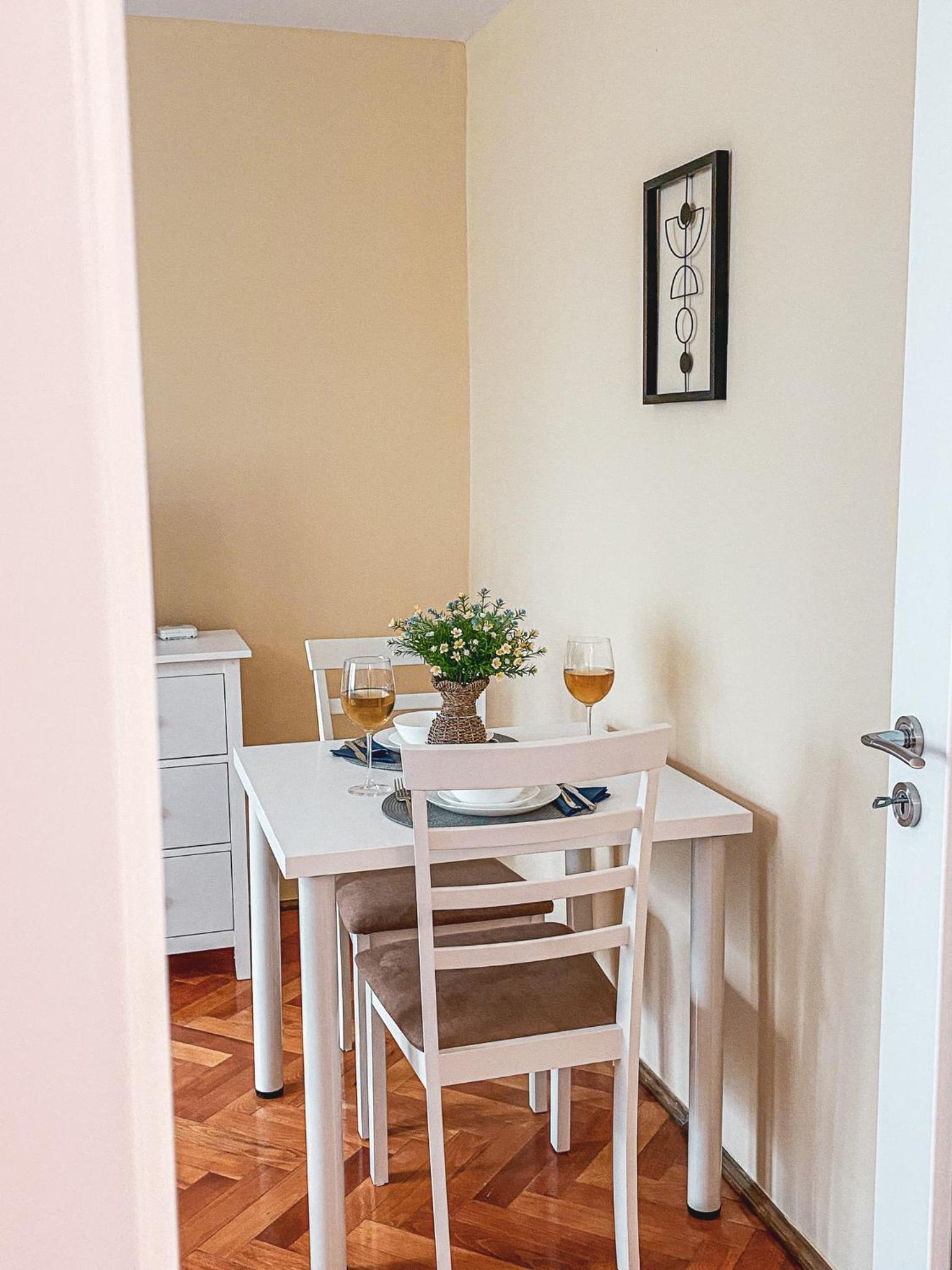 One-Bedroom Apartment - Photo 19