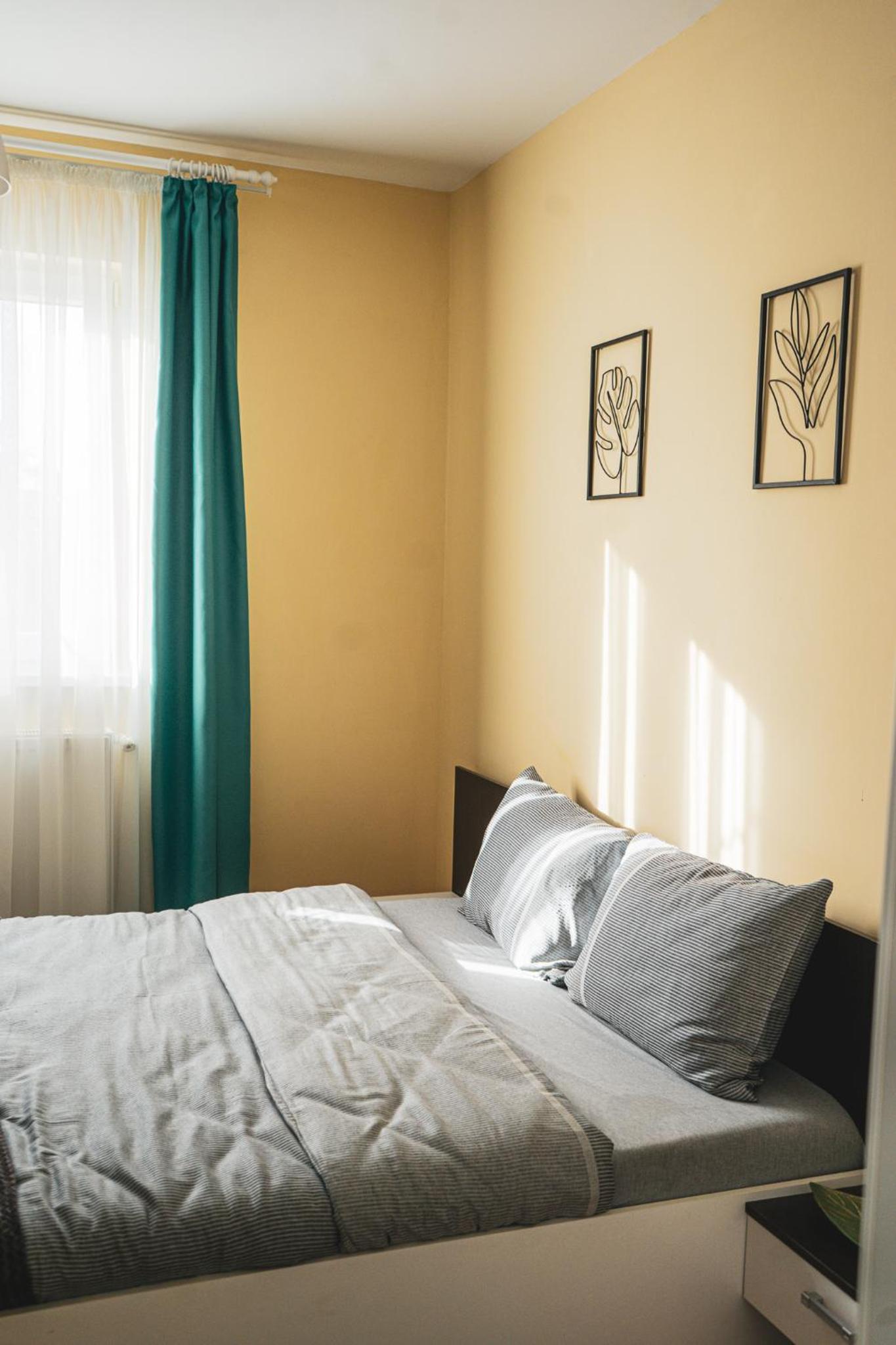 One-Bedroom Apartment - Photo 22
