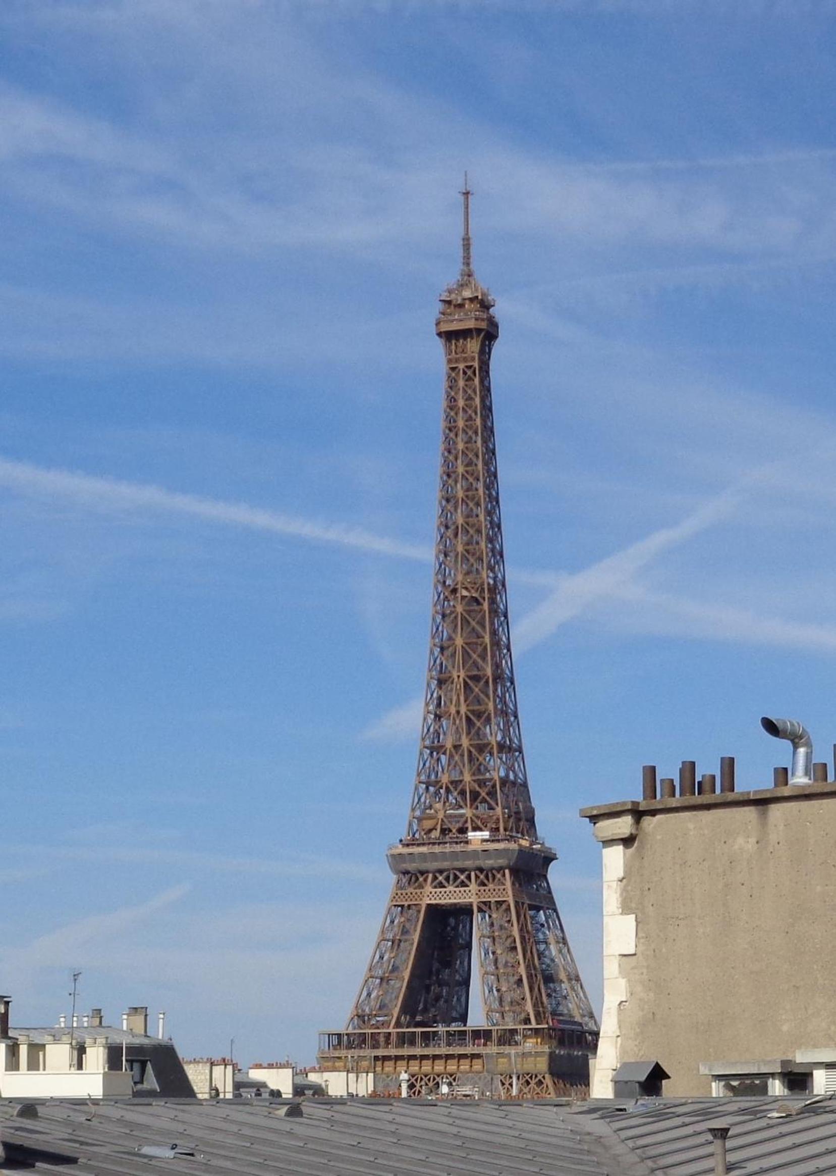 Superior Double Room with view on the Eiffel Tower photo 3
