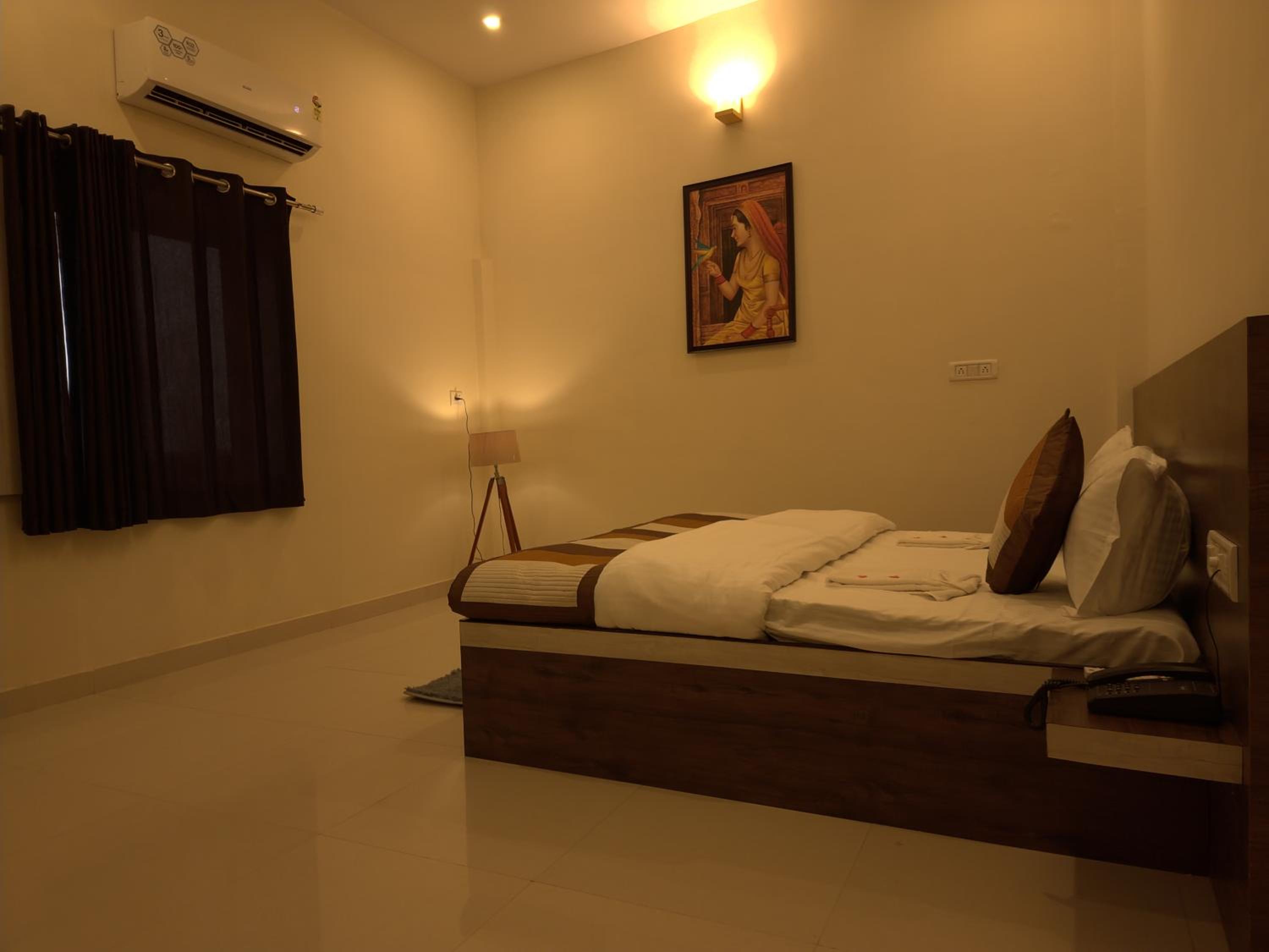 King Room with Garden View - Photo 6