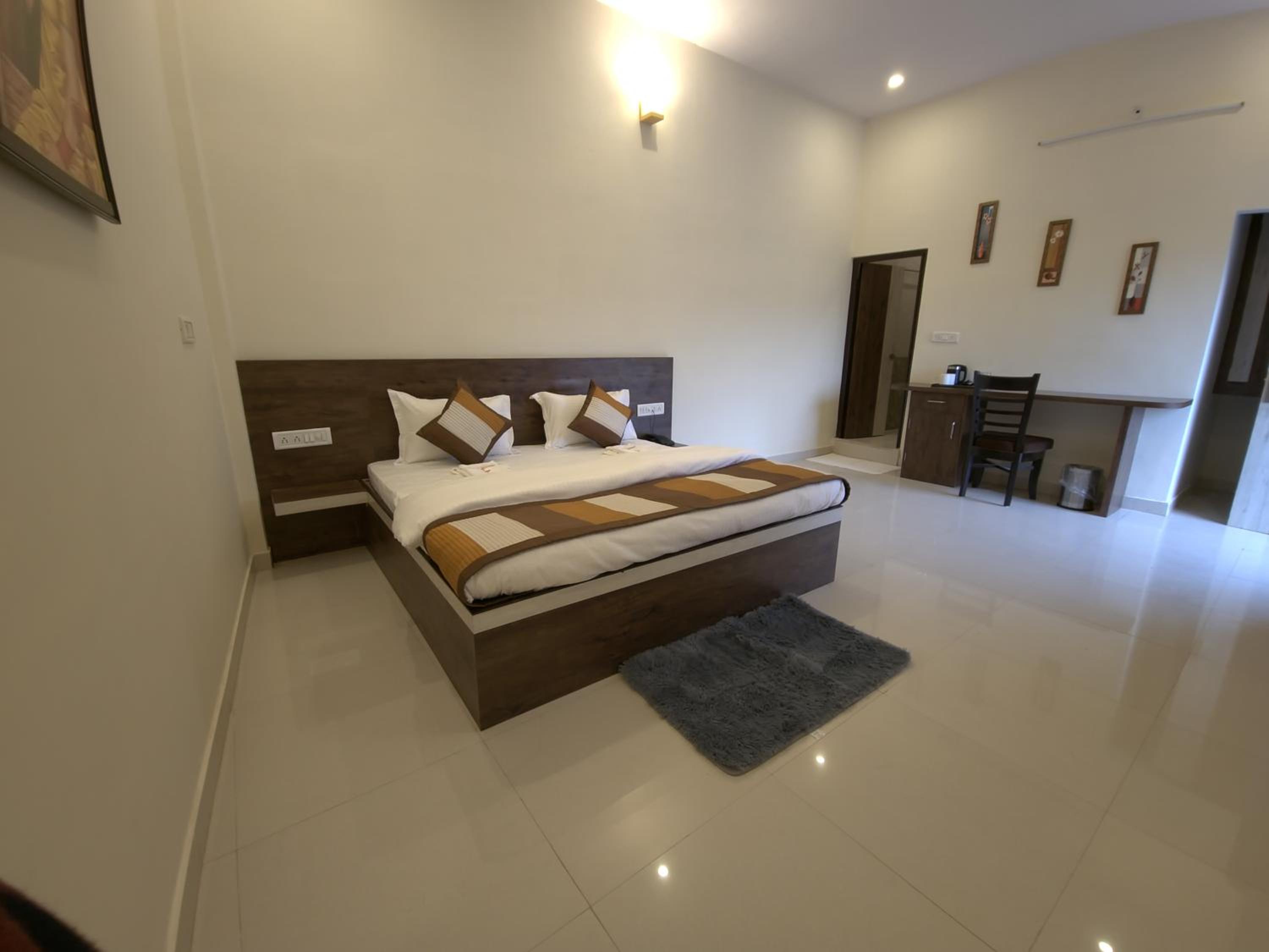 King Room with Garden View - Photo 4