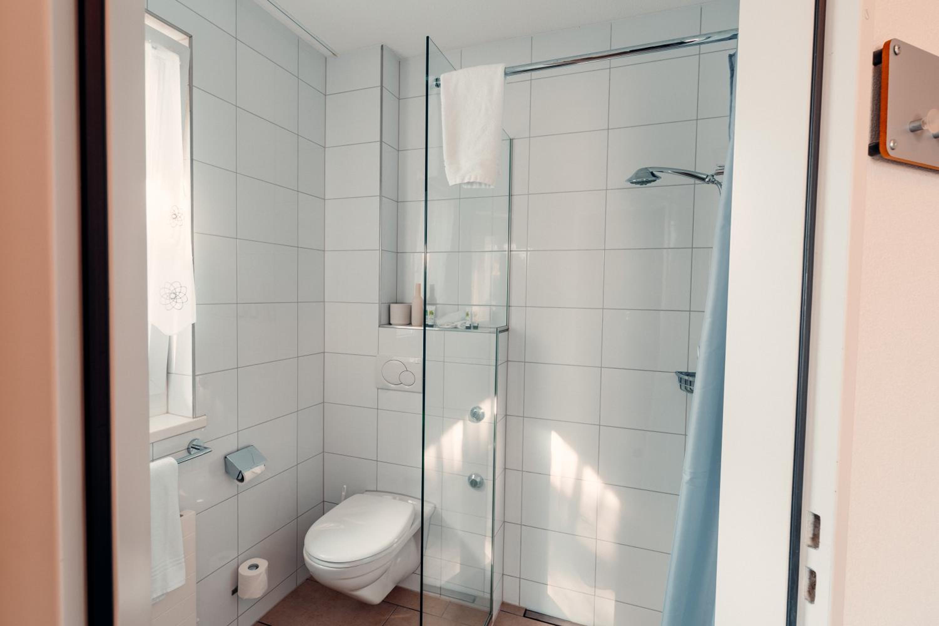 Double Room with Shared Toilet photo 2