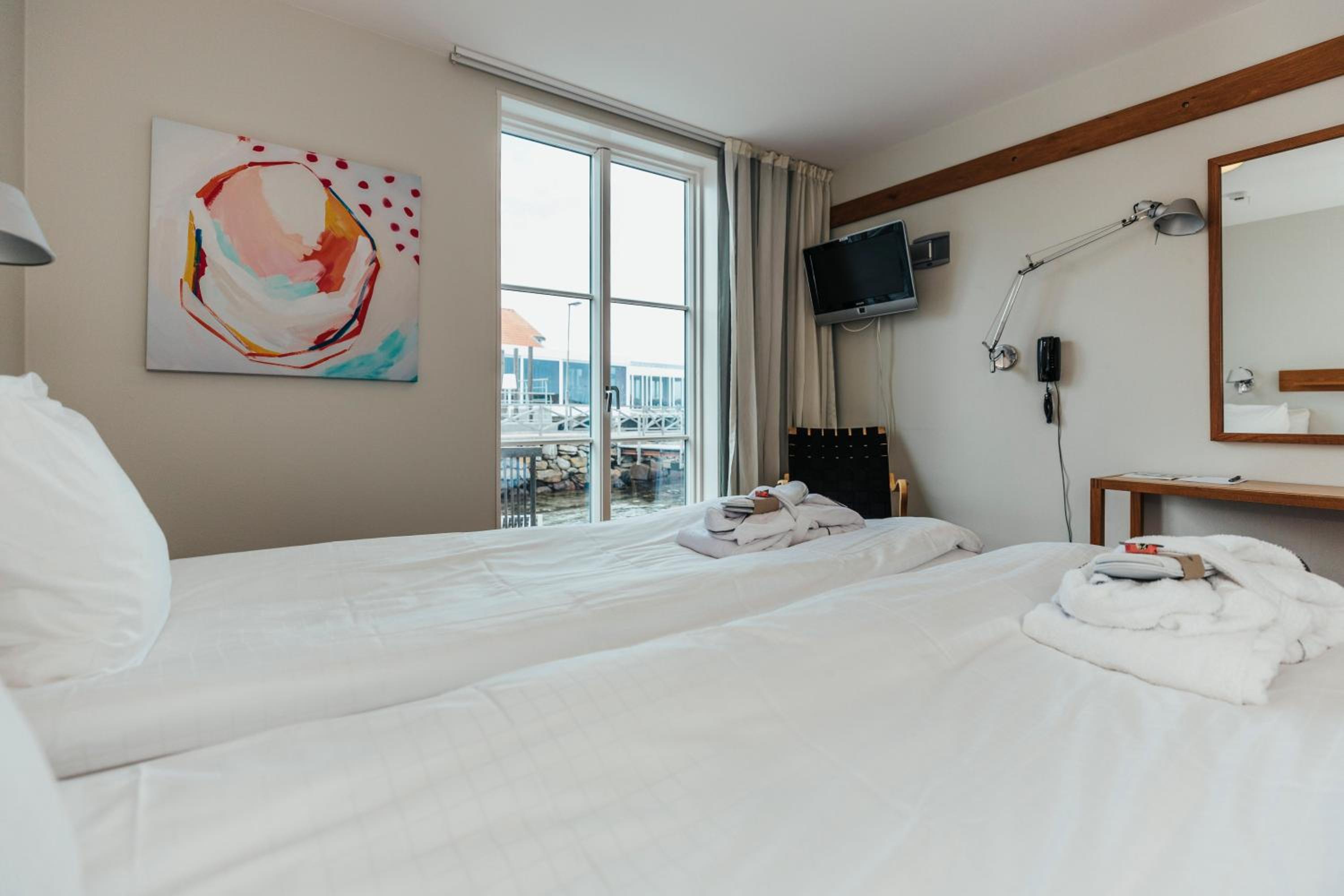 Double Room with Balcony or Terrace (SPA excluded)  photo 3