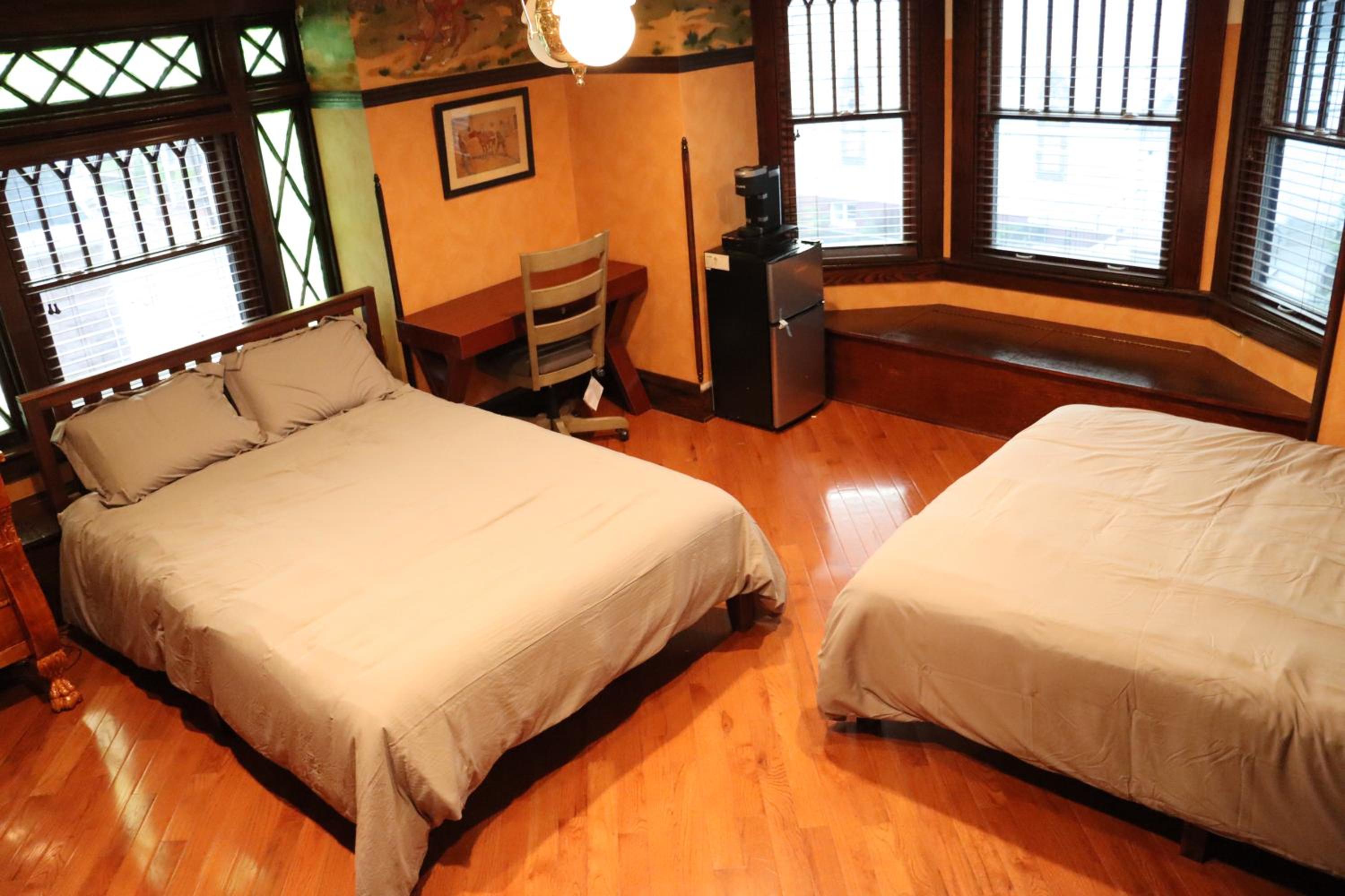 One-Bedroom Suite - Photo 1