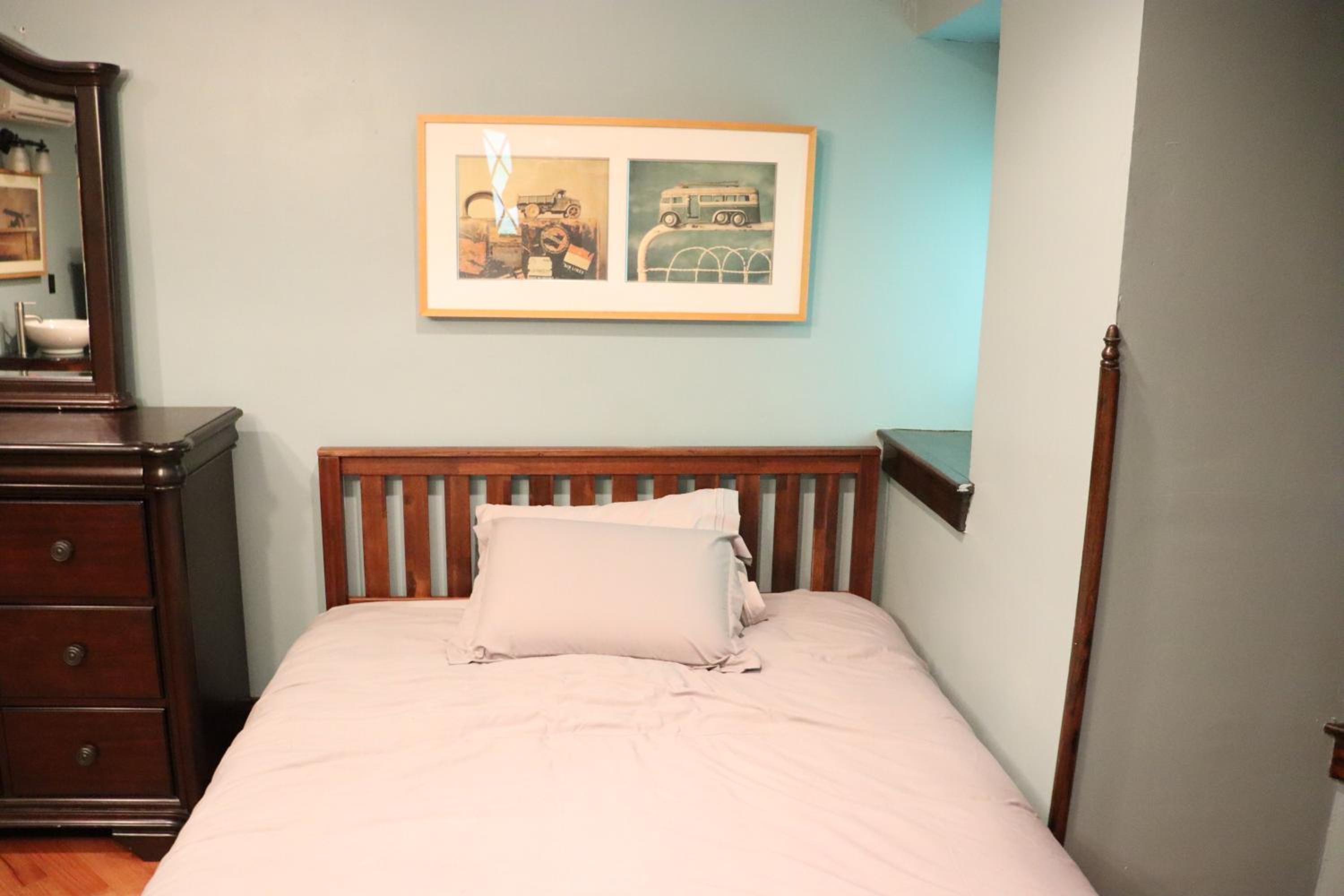 Executive Queen Room with Two Queen Beds - Photo 4