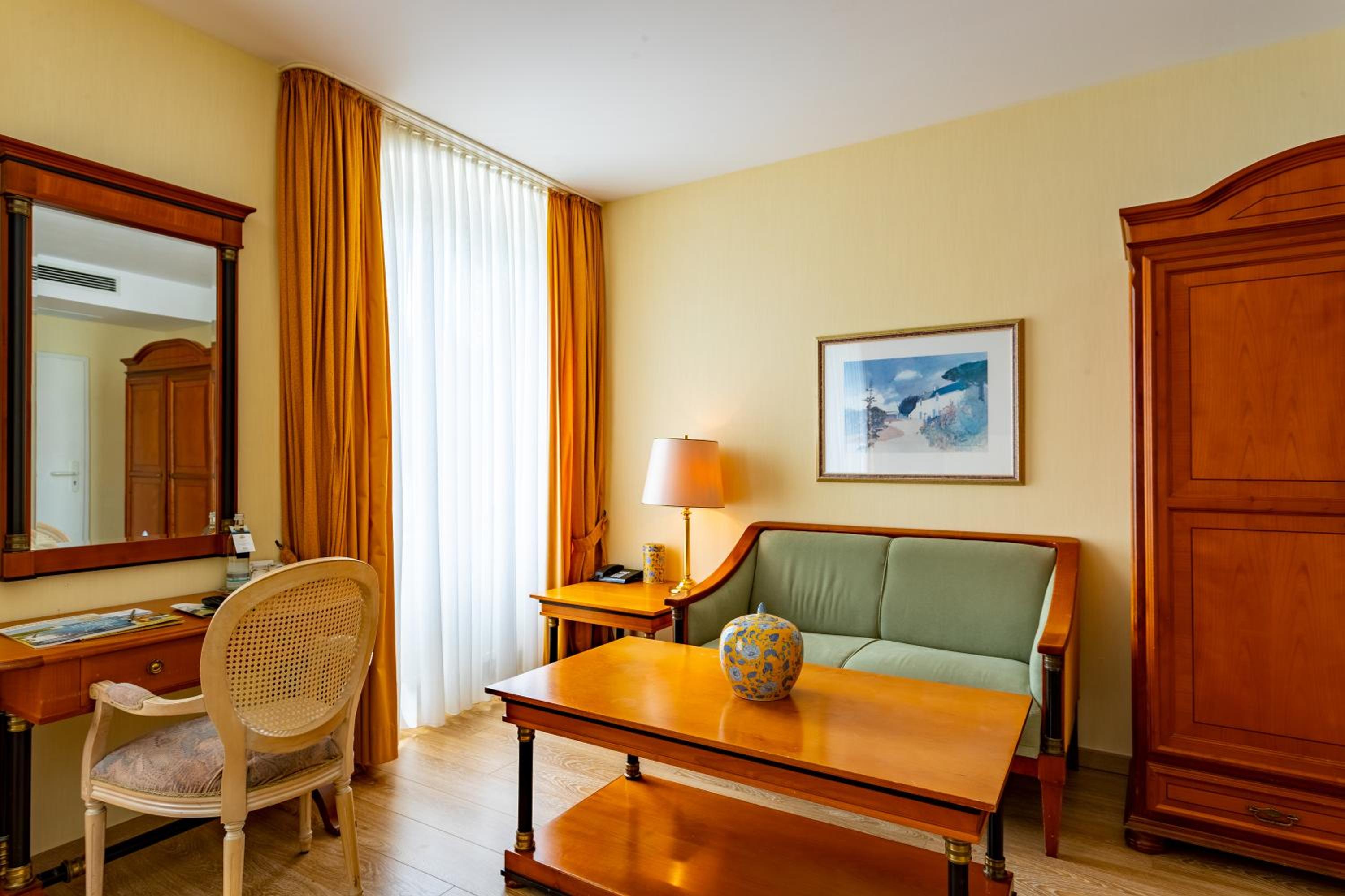 Junior Suite - Photo 11