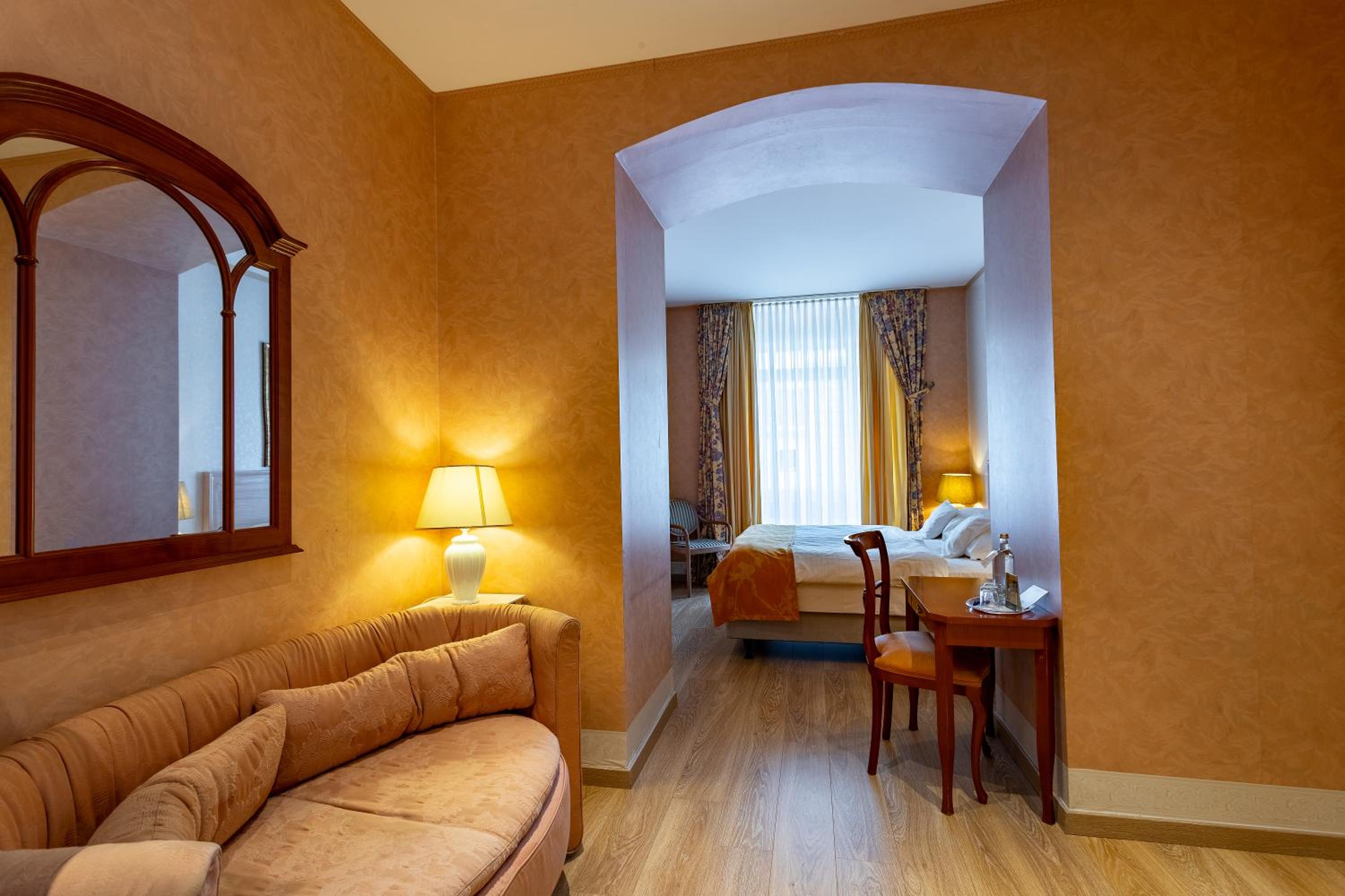 Junior Suite - Photo 10