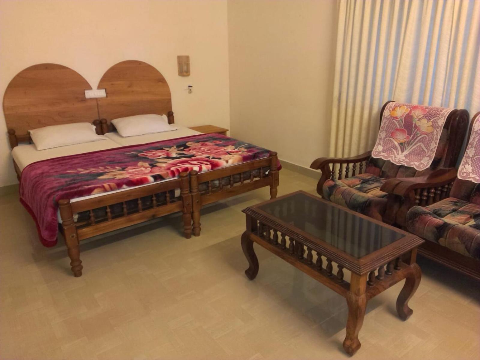 Standard Double Room - Photo 3