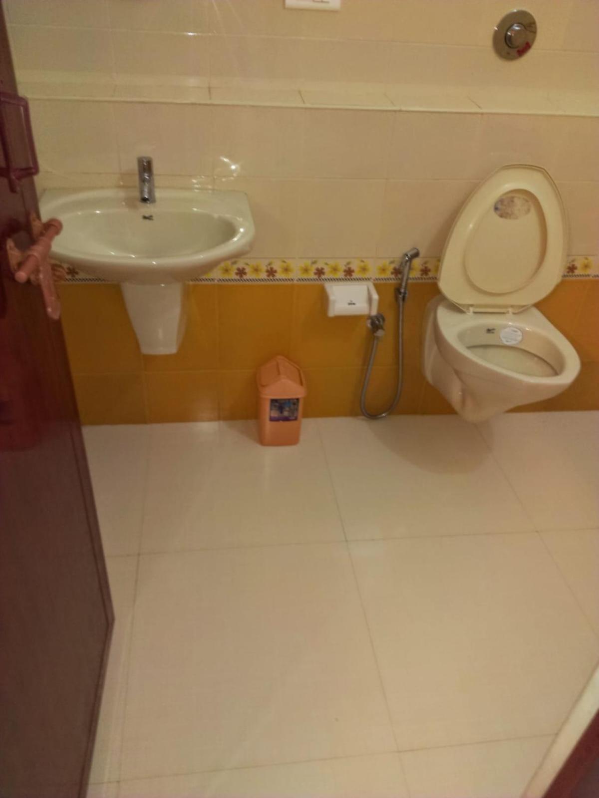 Standard Double Room - Photo 2