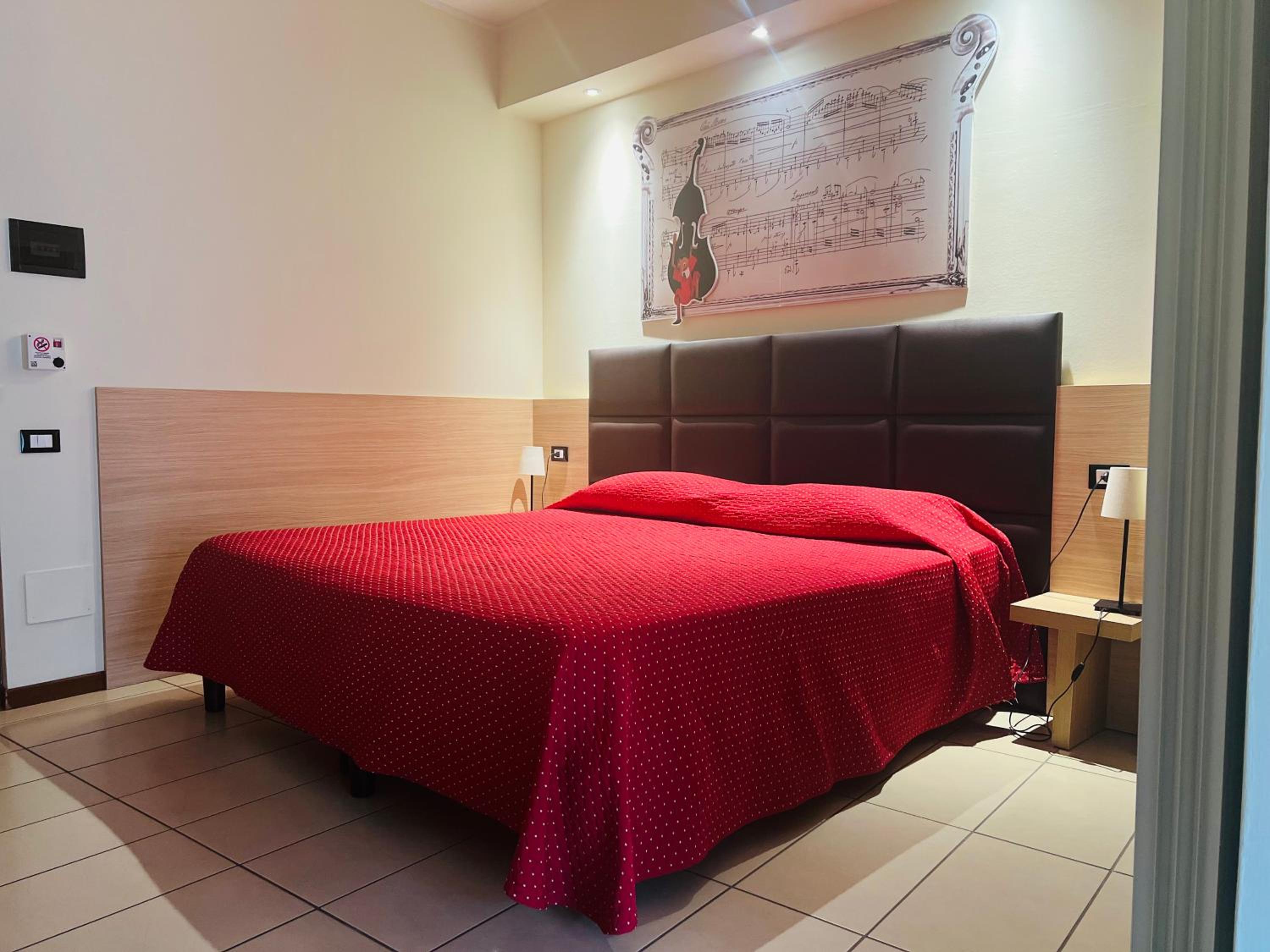 Double Room - Photo 1