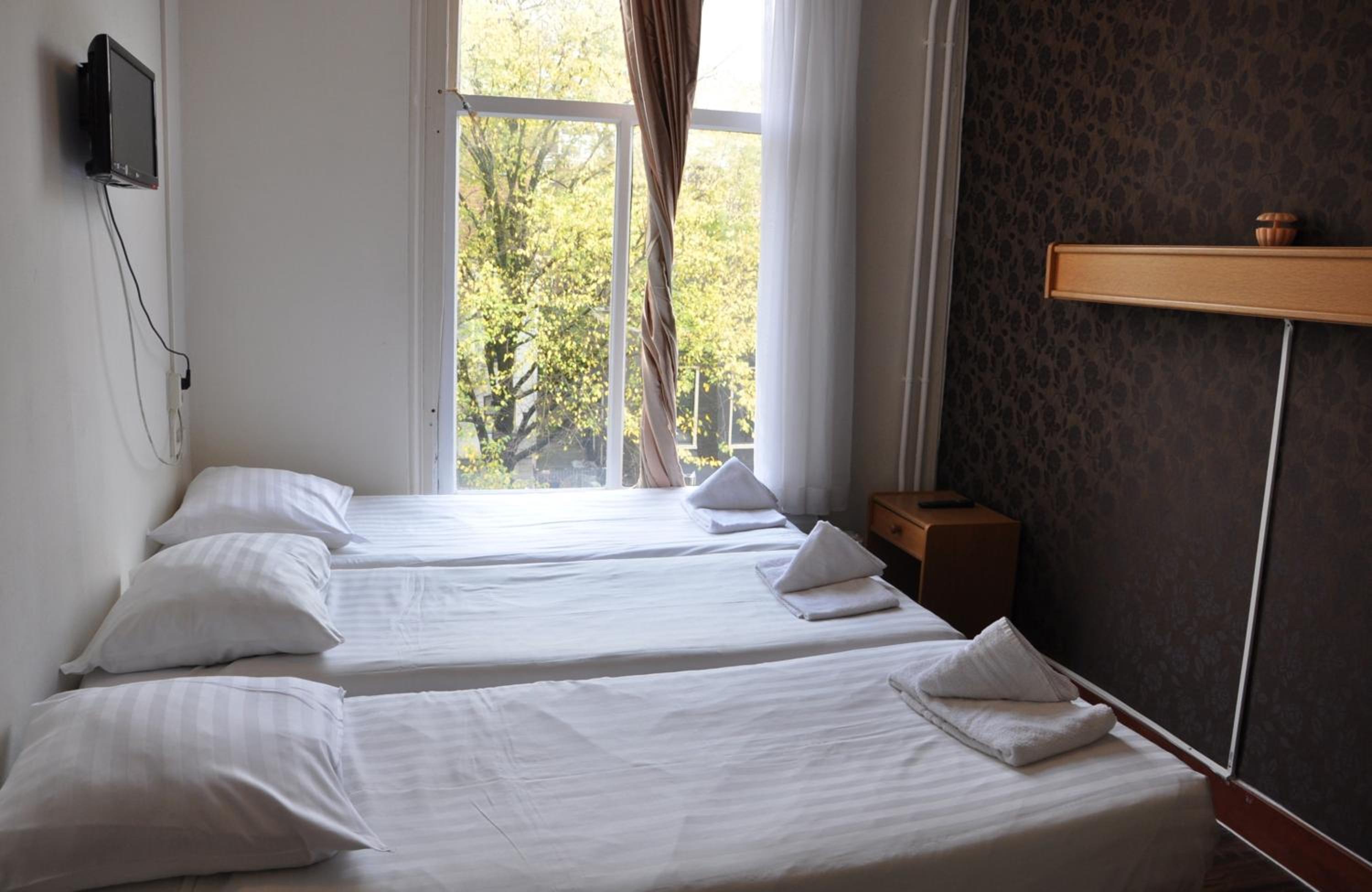Triple Room Top Floor photo 3