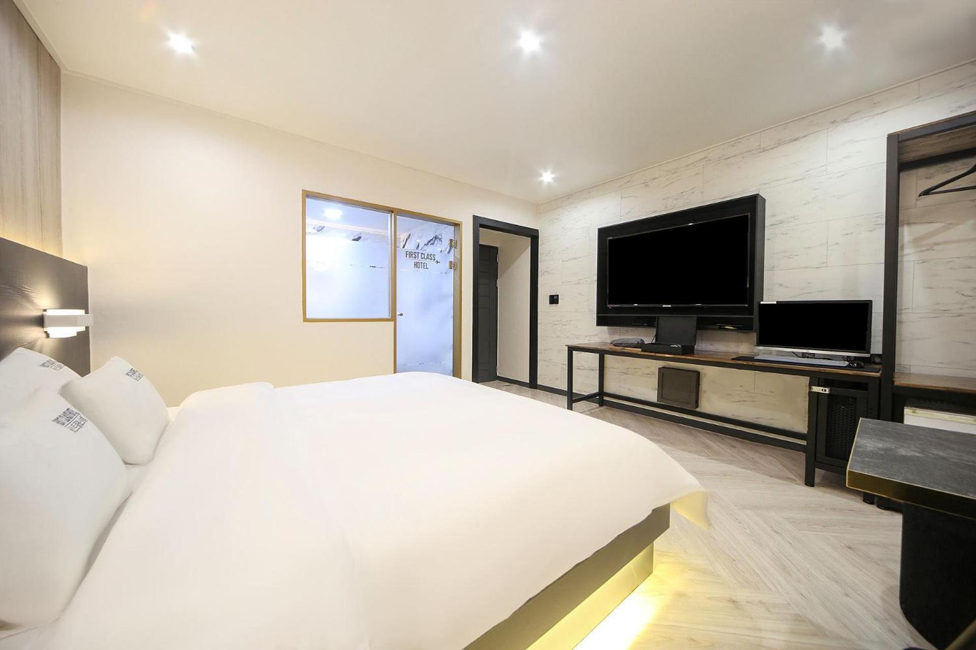 Deluxe Double Room - Photo 3
