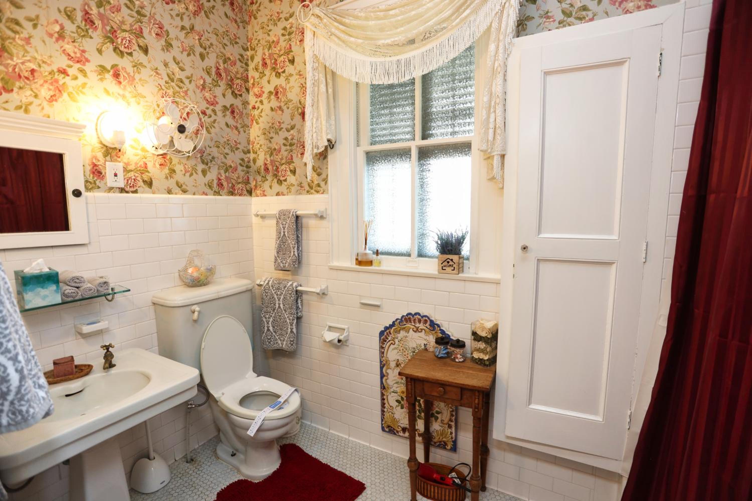 King Room with Balcony photo 2