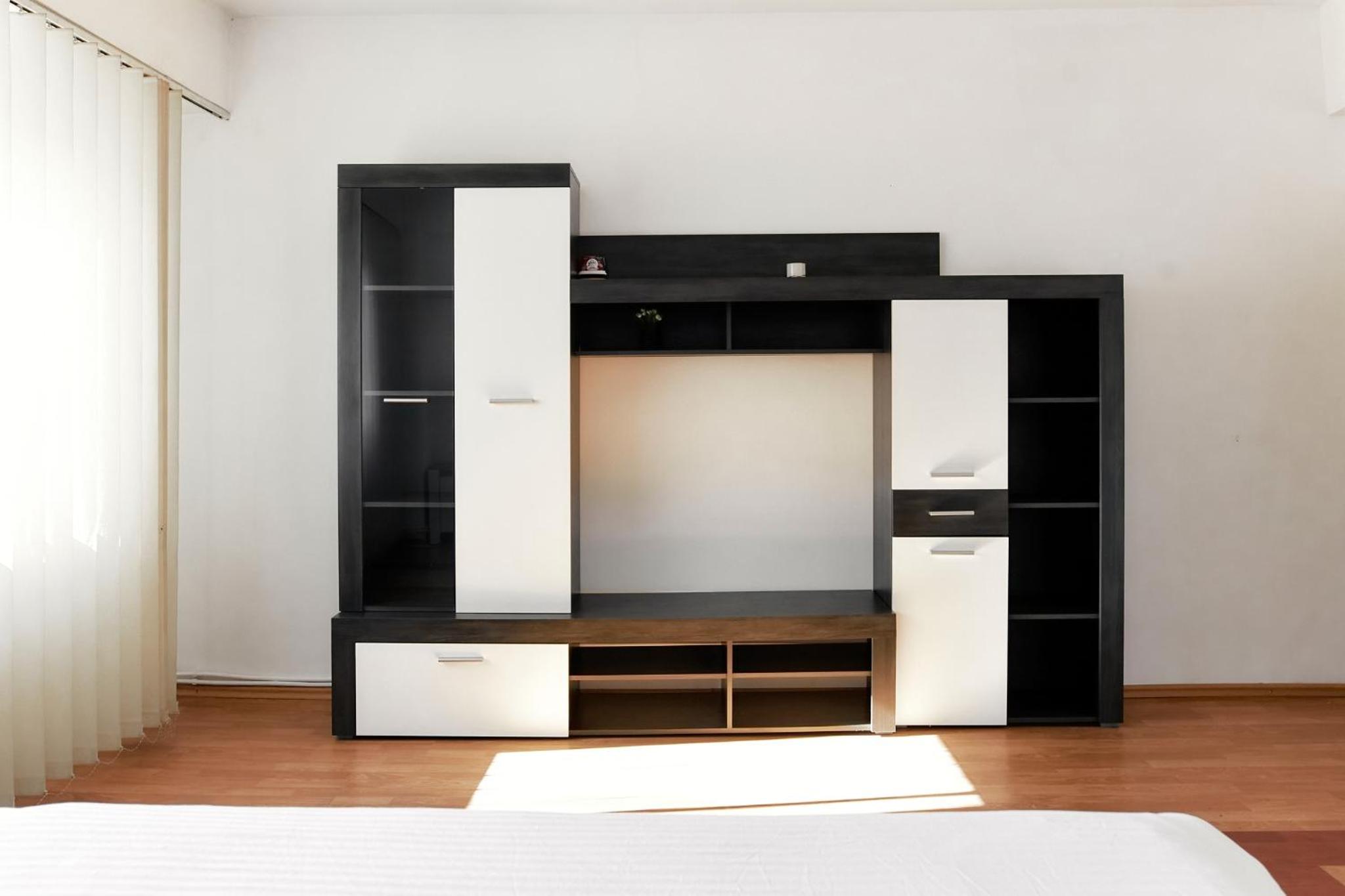 Three-Bedroom Apartment - Photo 18