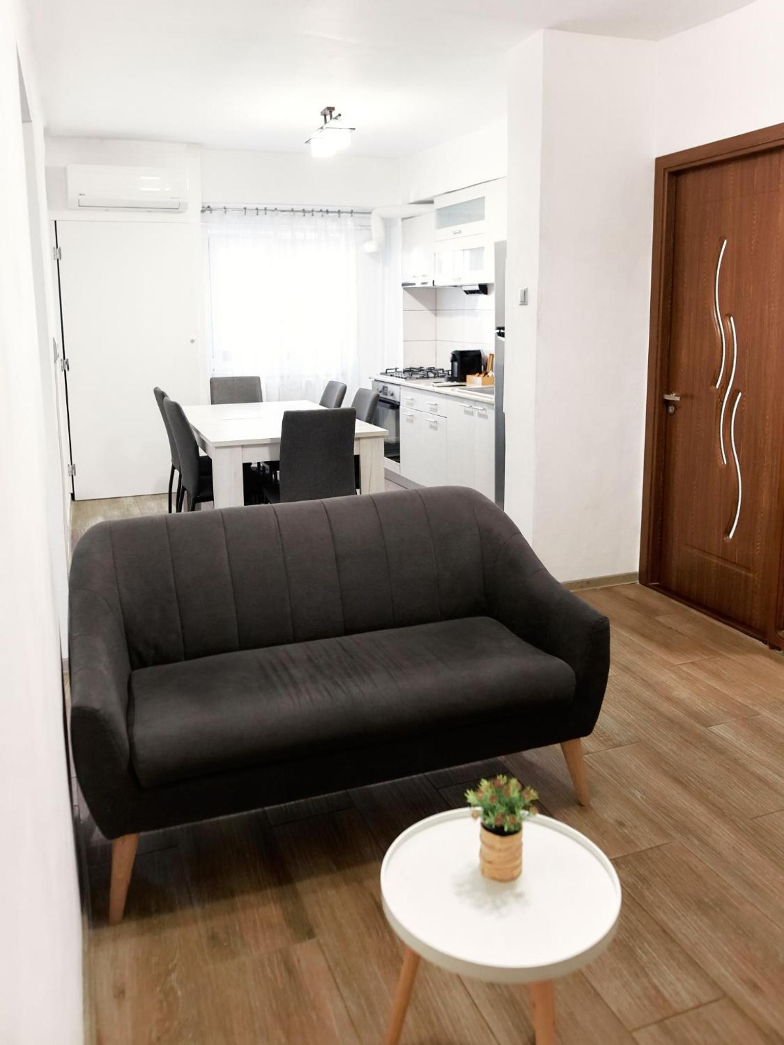 Three-Bedroom Apartment - Photo 30