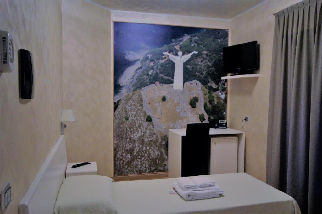 Single Room - Disability Access