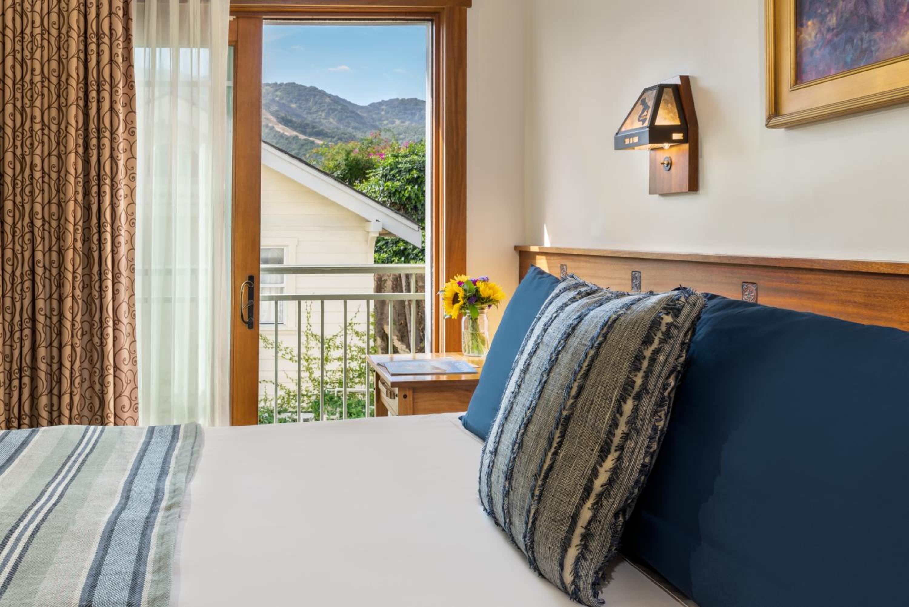 King Room with Garden View - Photo 3