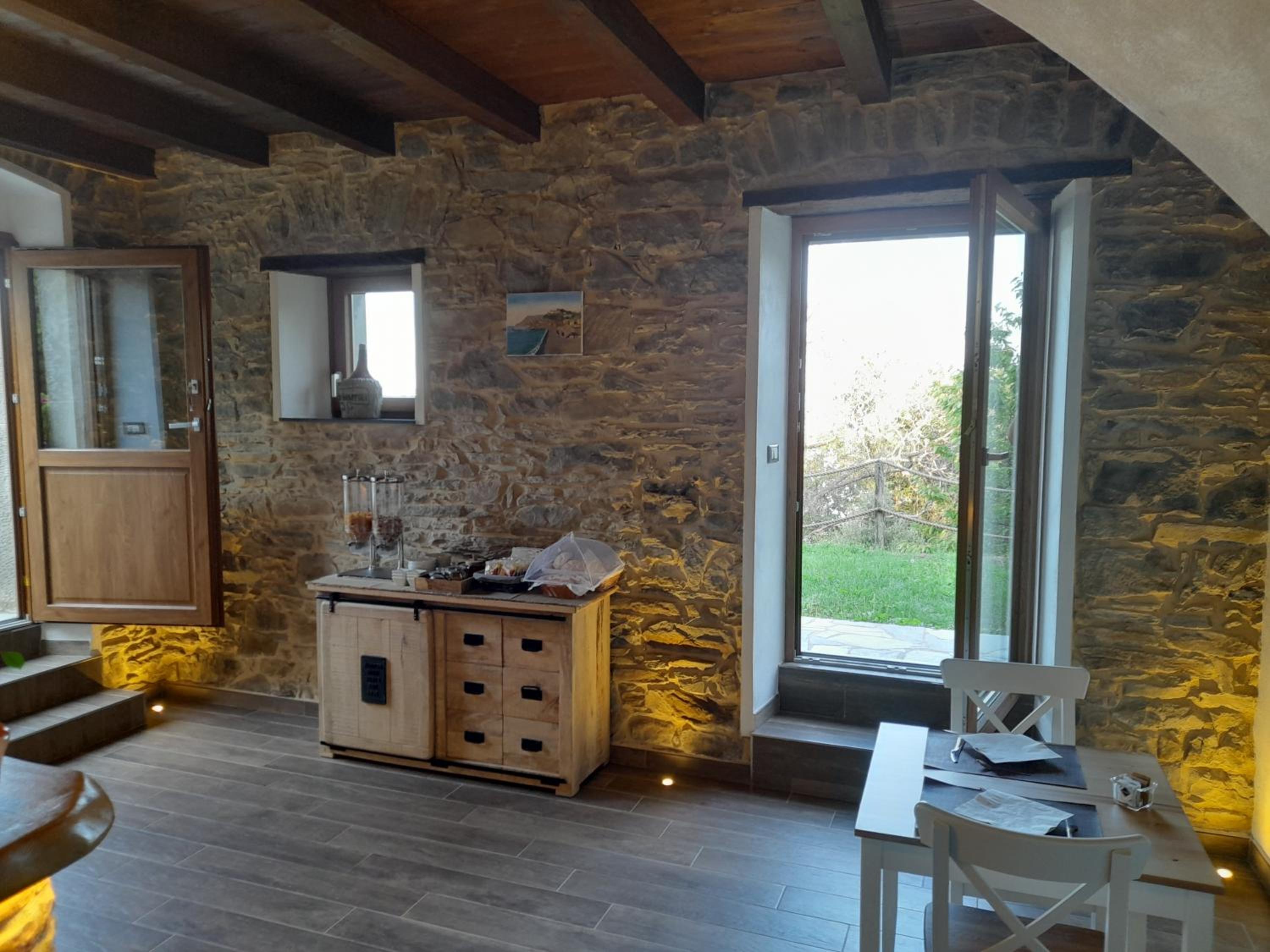 Deluxe Double Room with Balcony and Sea View photo 1
