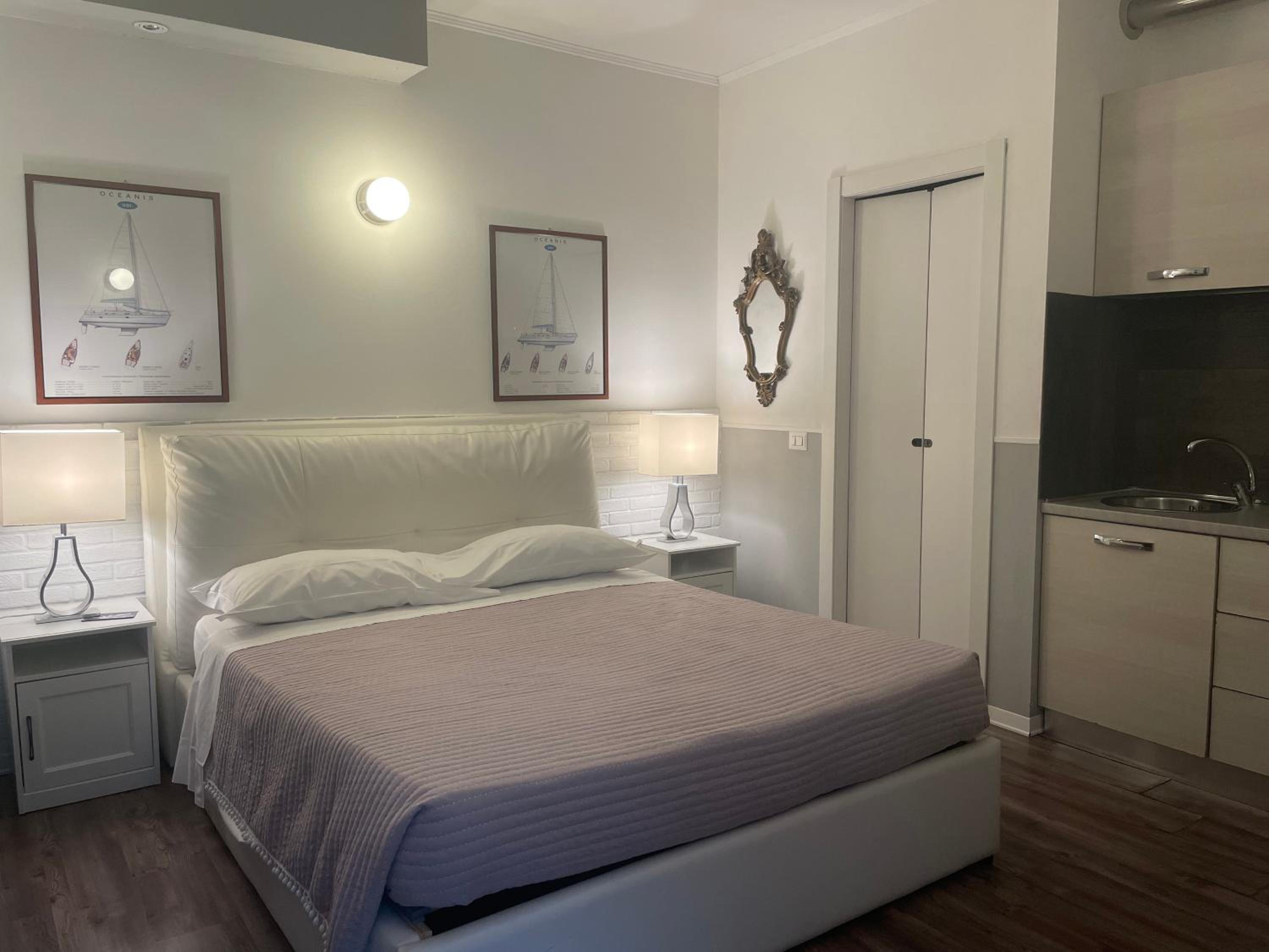 Premium Quadruple Room