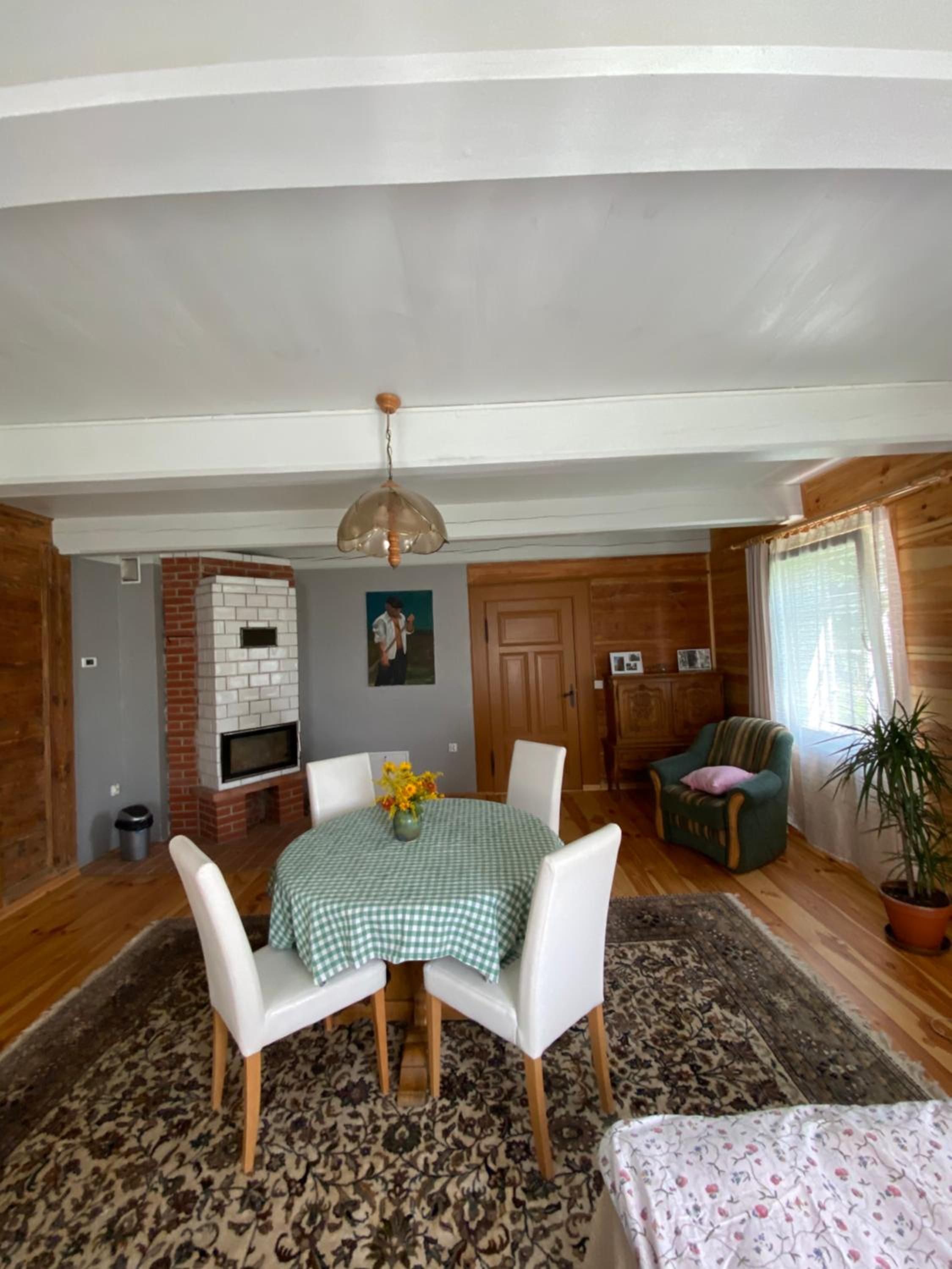 Family Room - Photo 9