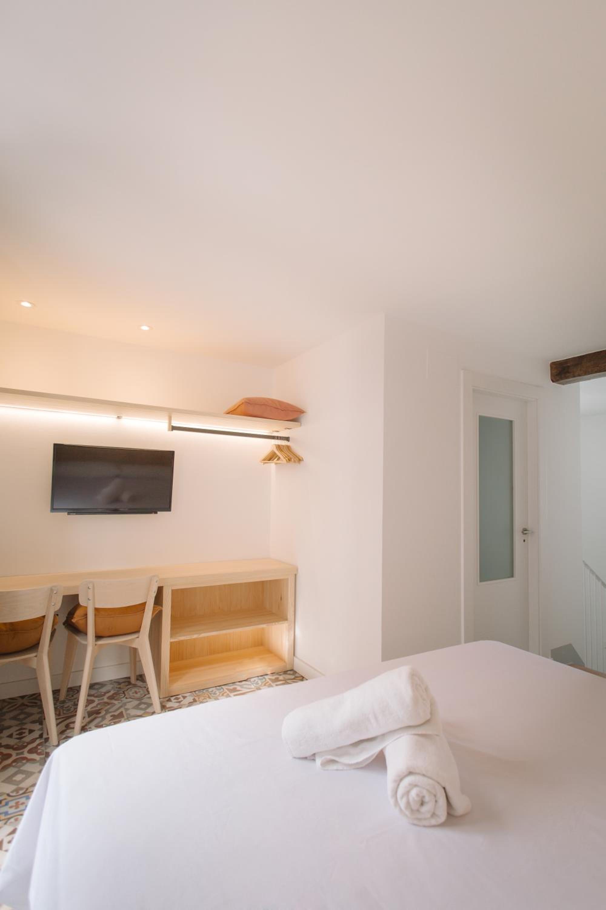 Apartment with Terrace photo 2