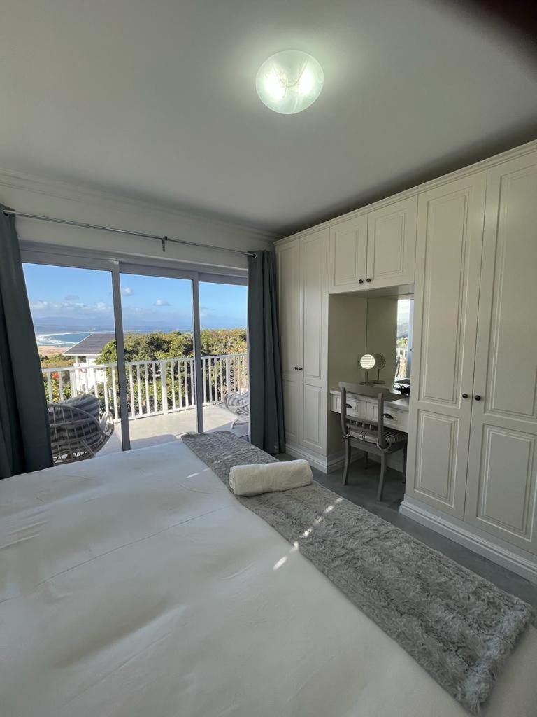 Apartment with Sea View - Photo 28