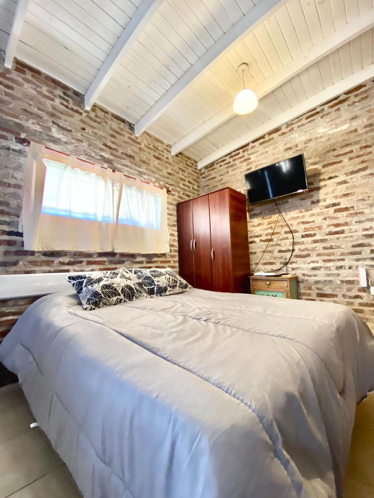 One-Bedroom House photo 3