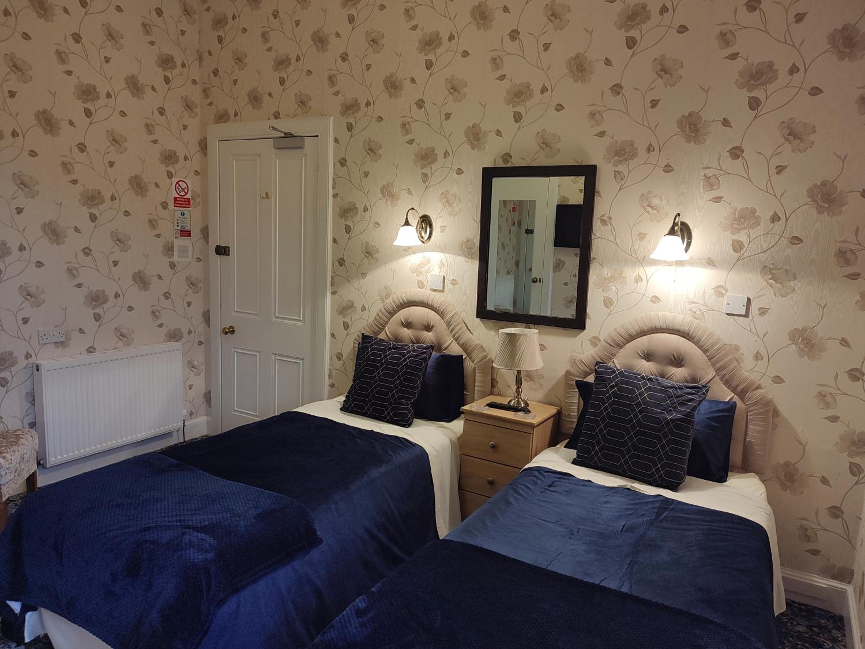 Economy Twin Room