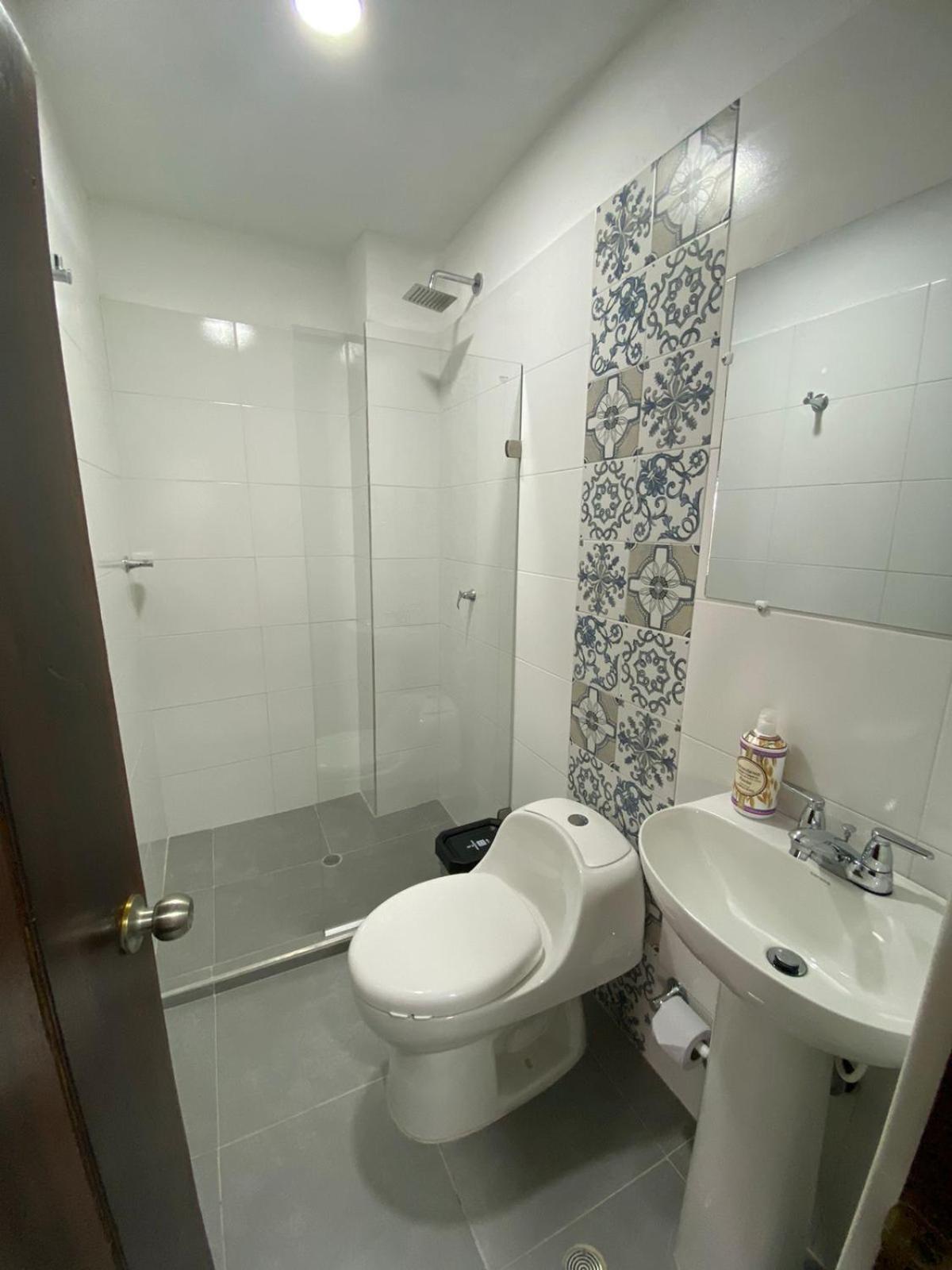 Family Room with Private Bathroom photo 2