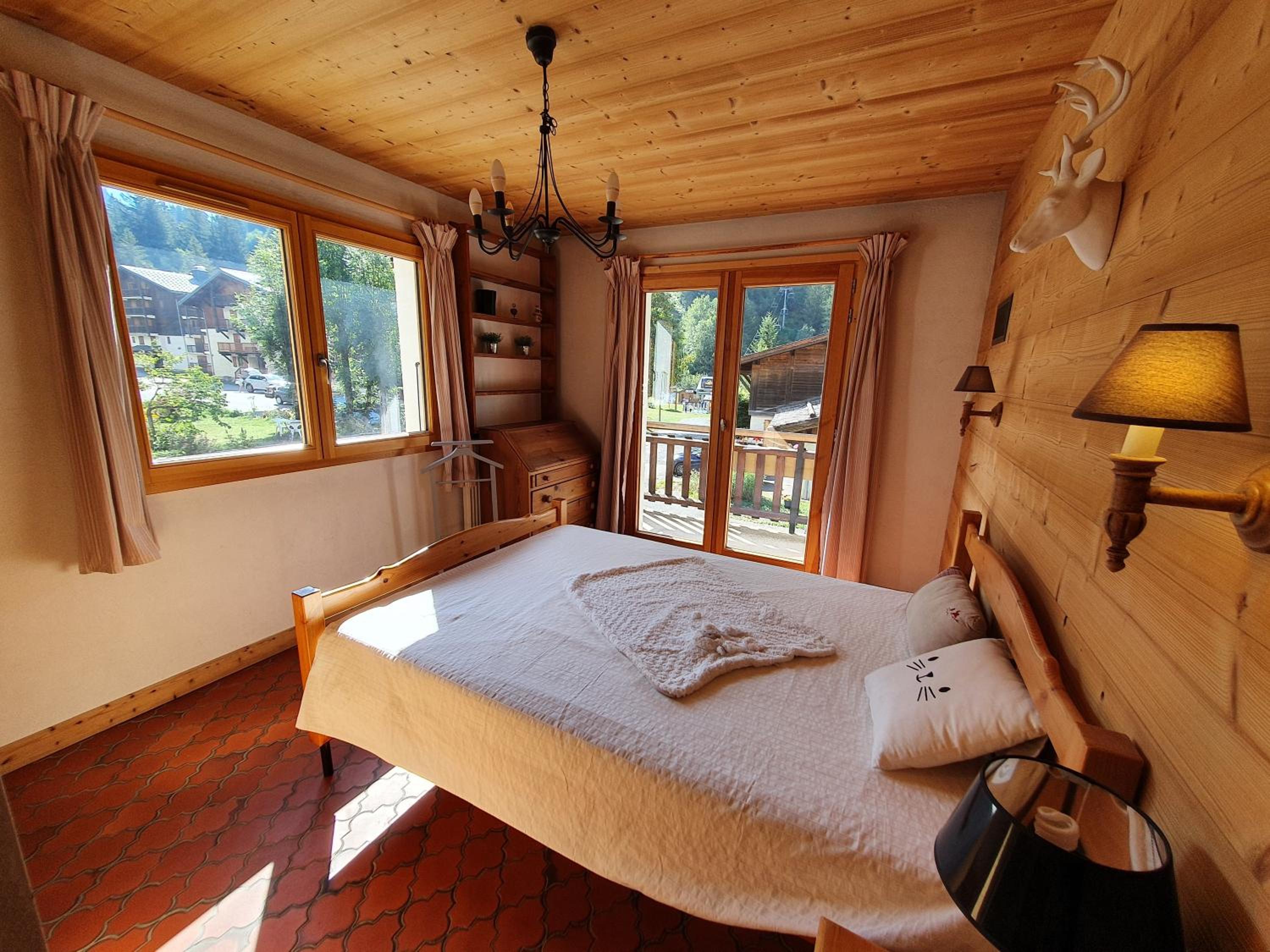 Two-Bedroom Apartment - Photo 3