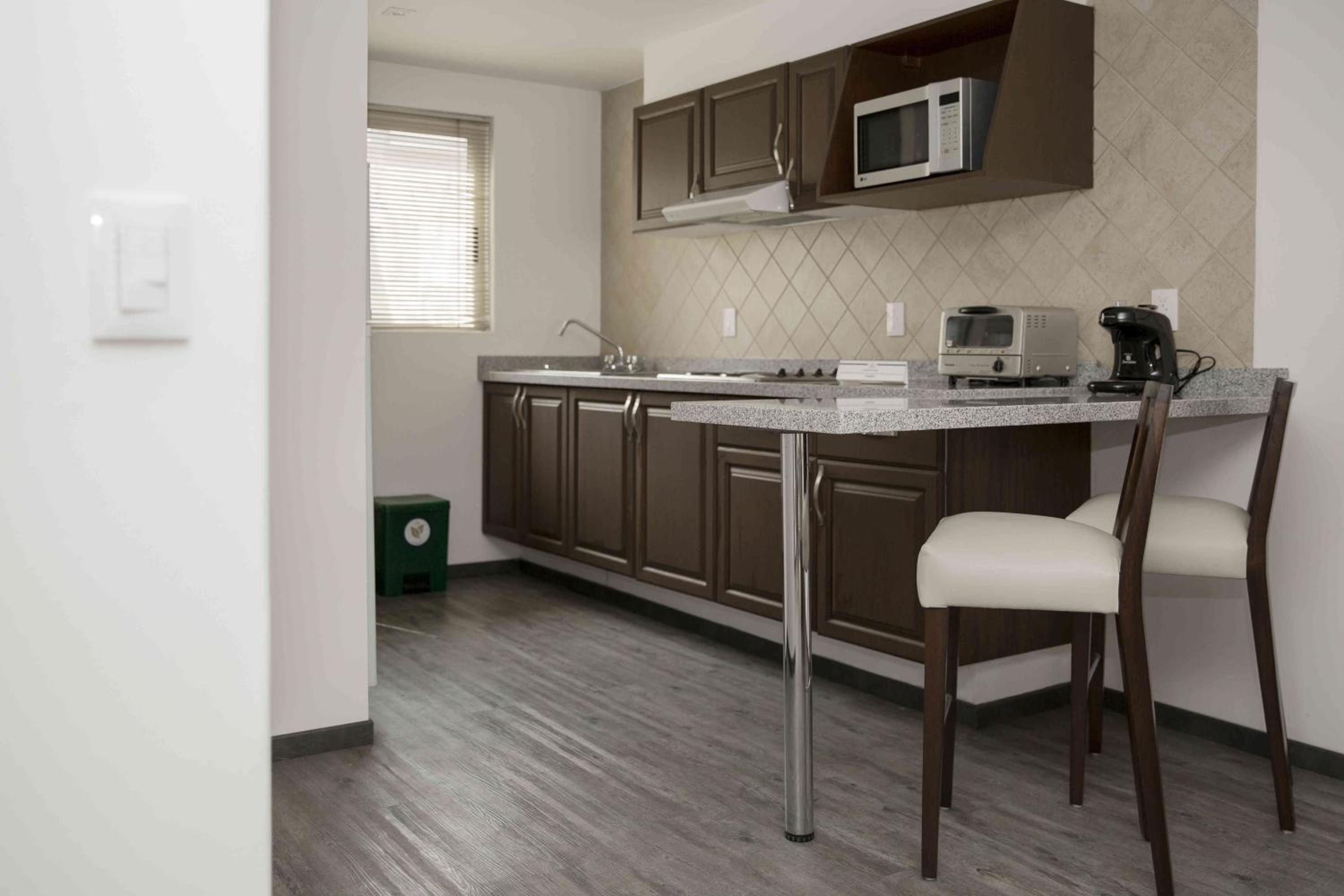 King Suite - Photo 7