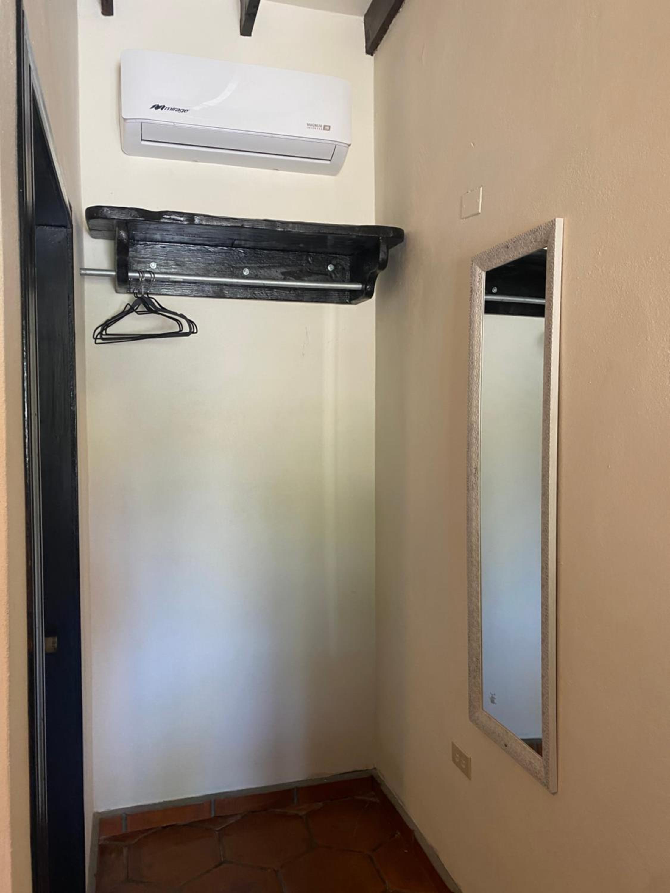 Double Room with Private Bathroom - Photo 1