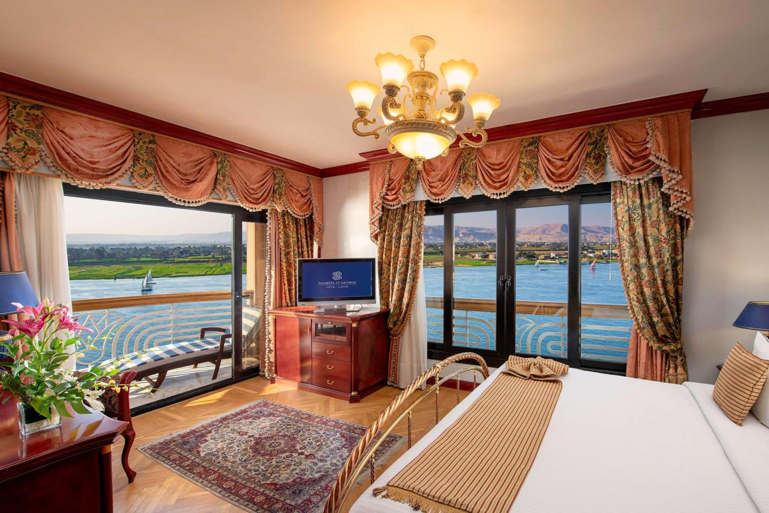Presidential Suite Direct Front Nile View