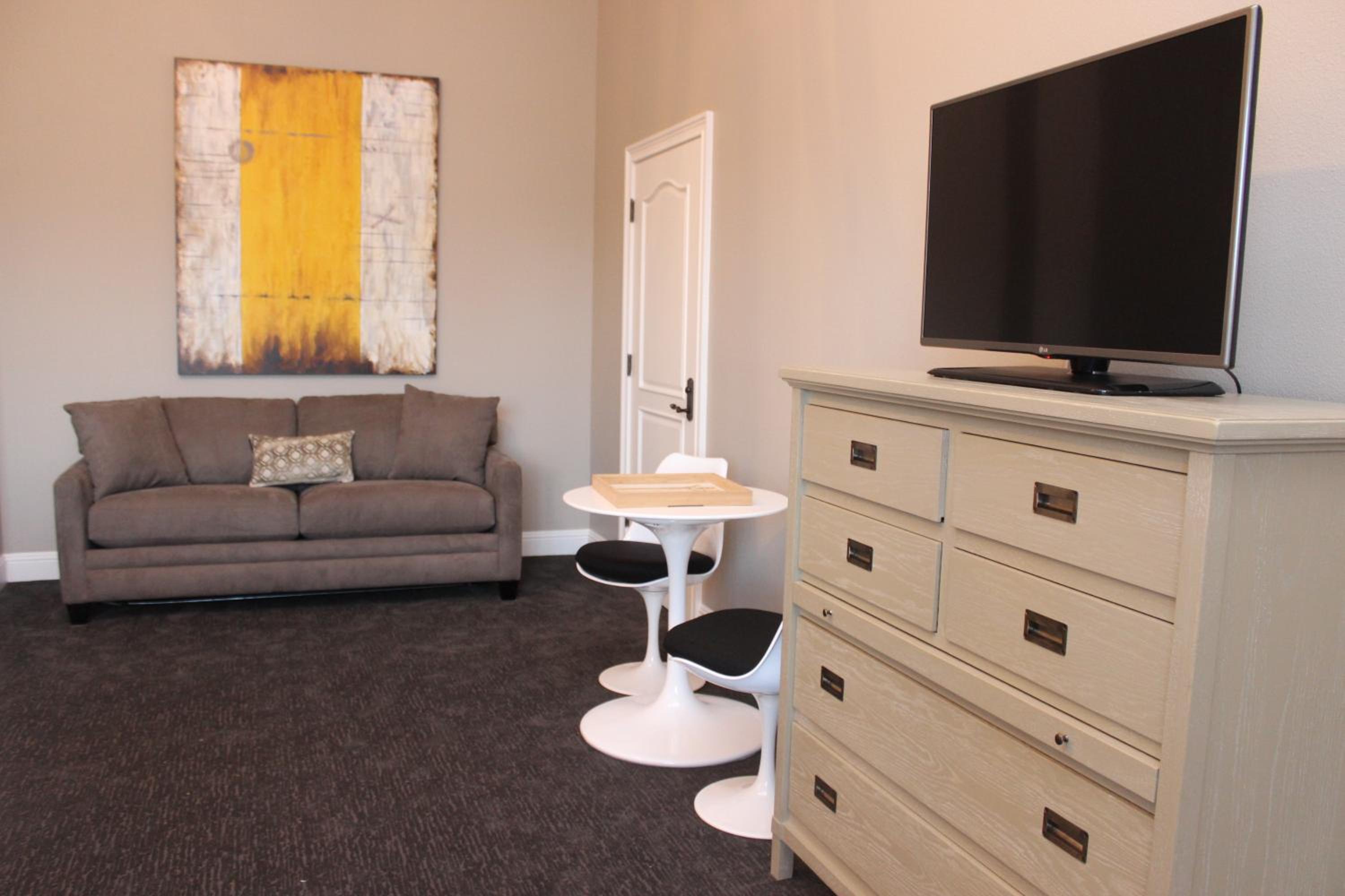 Superior King Suite photo 1