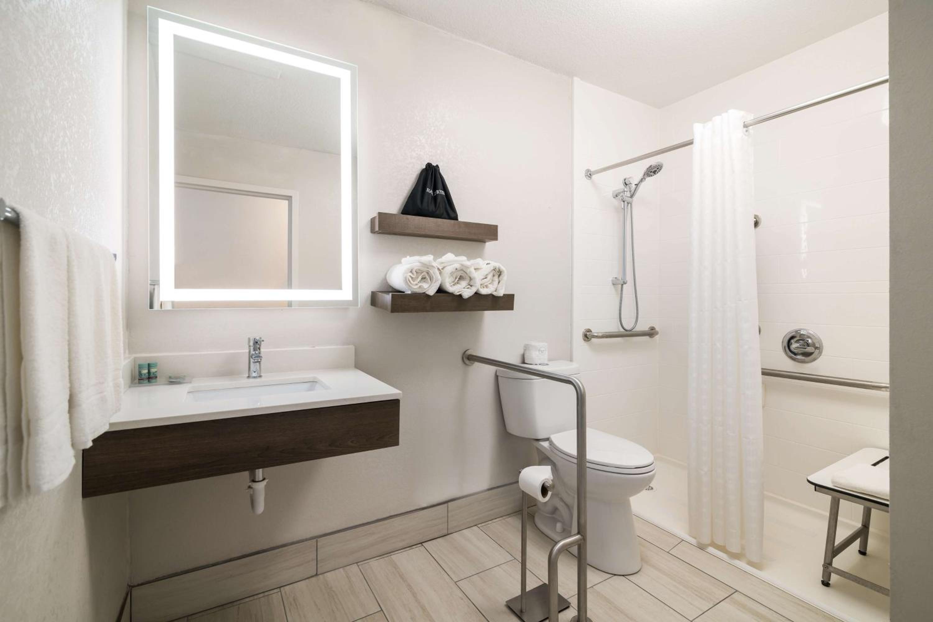 Queen Room with Two Queen Beds and Mobility Accessible Roll-In Shower - Photo 5