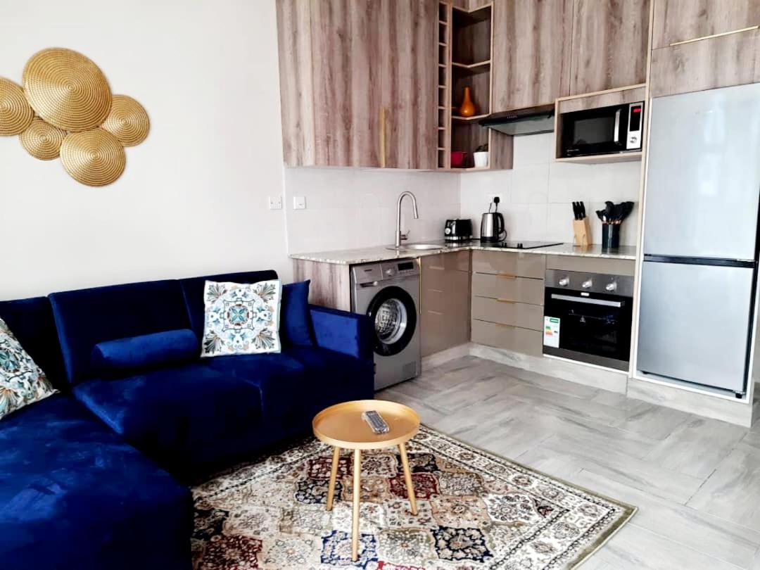 Apartment with Garden View