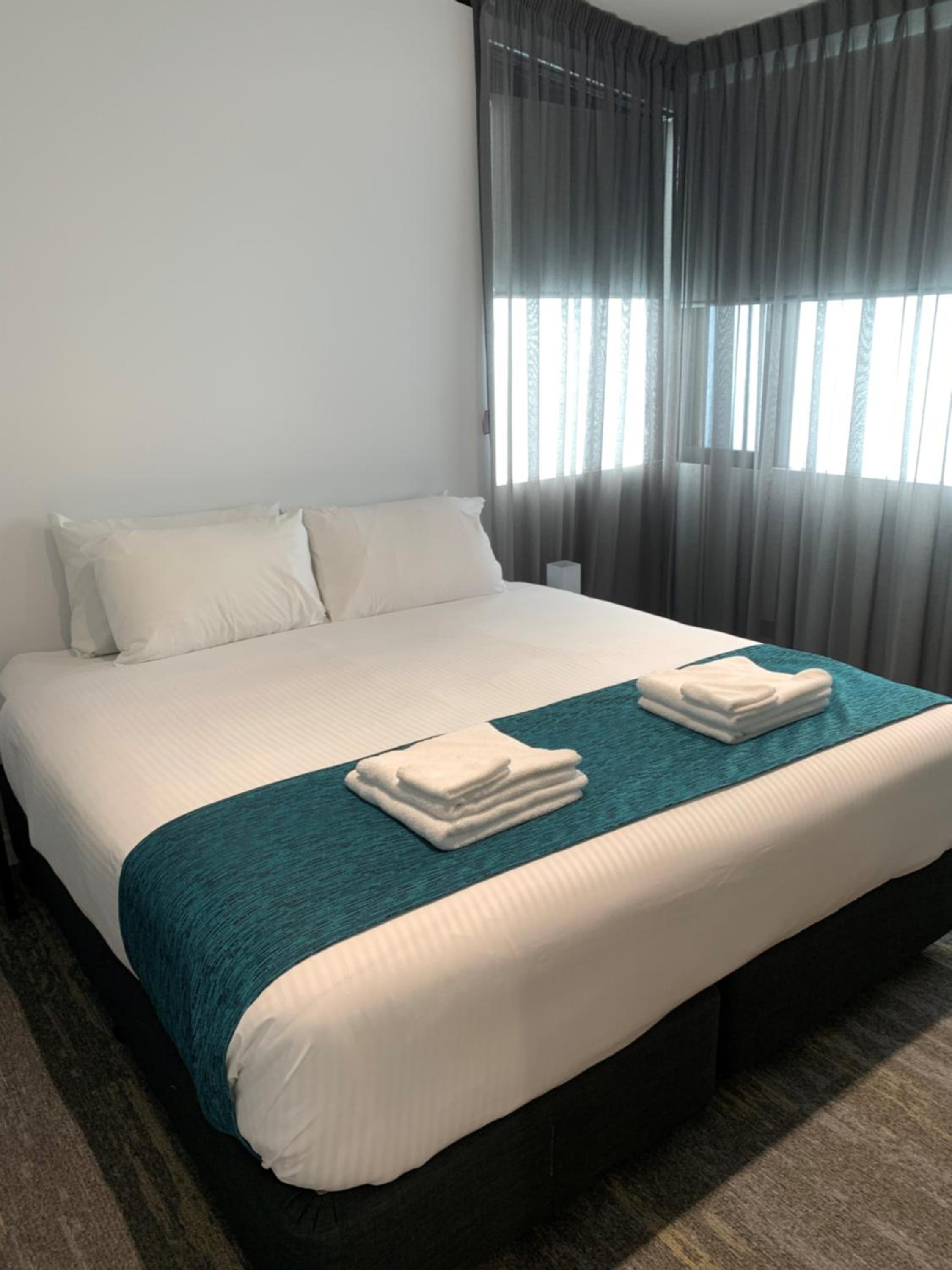 Premier Two bedroom, Two Bathroom Apartment – No Elevator - Non Pet Friendly - Photo 1