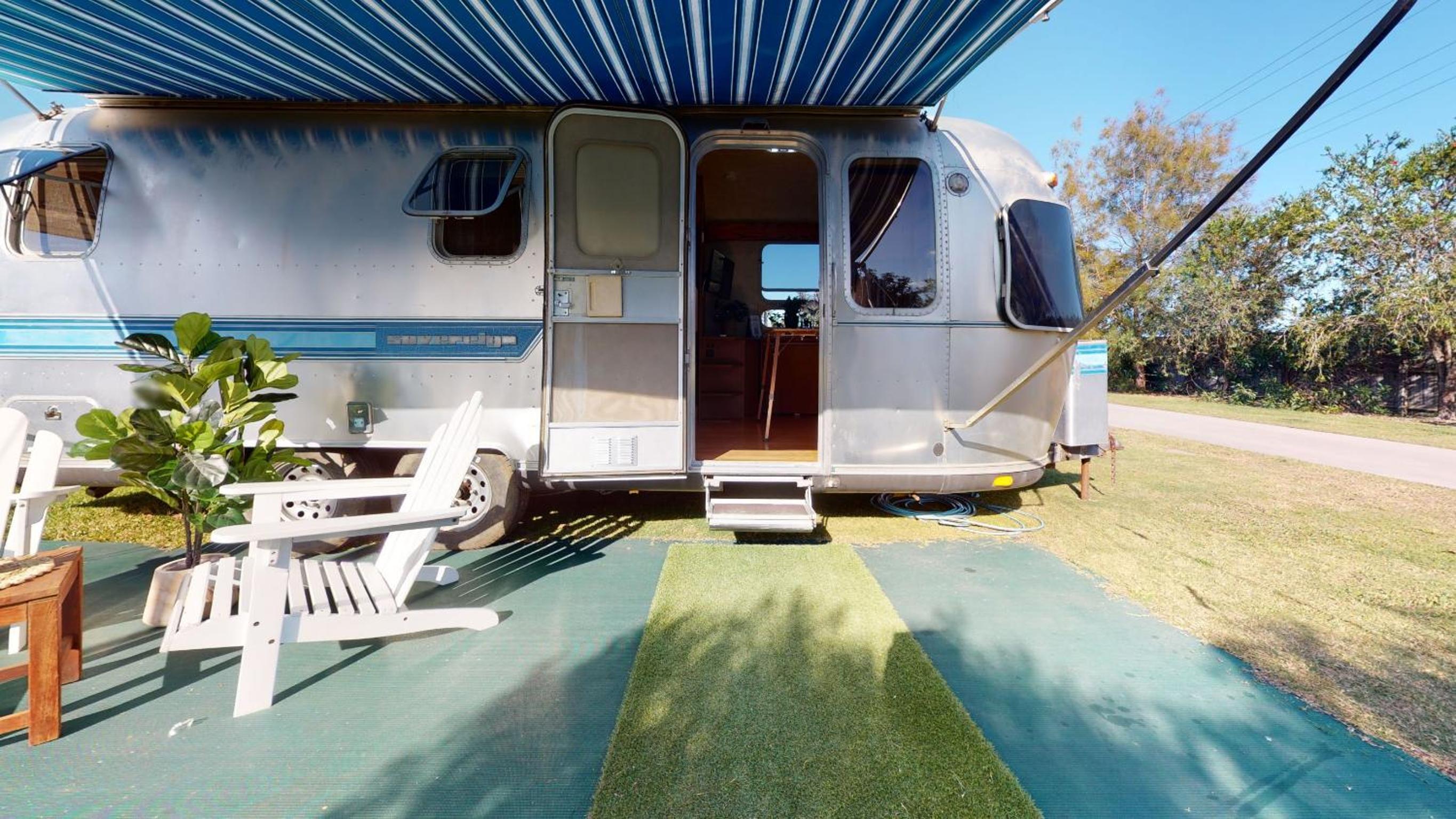 Sovereign Airstream - Caravan (Shared Toilet) photo 2