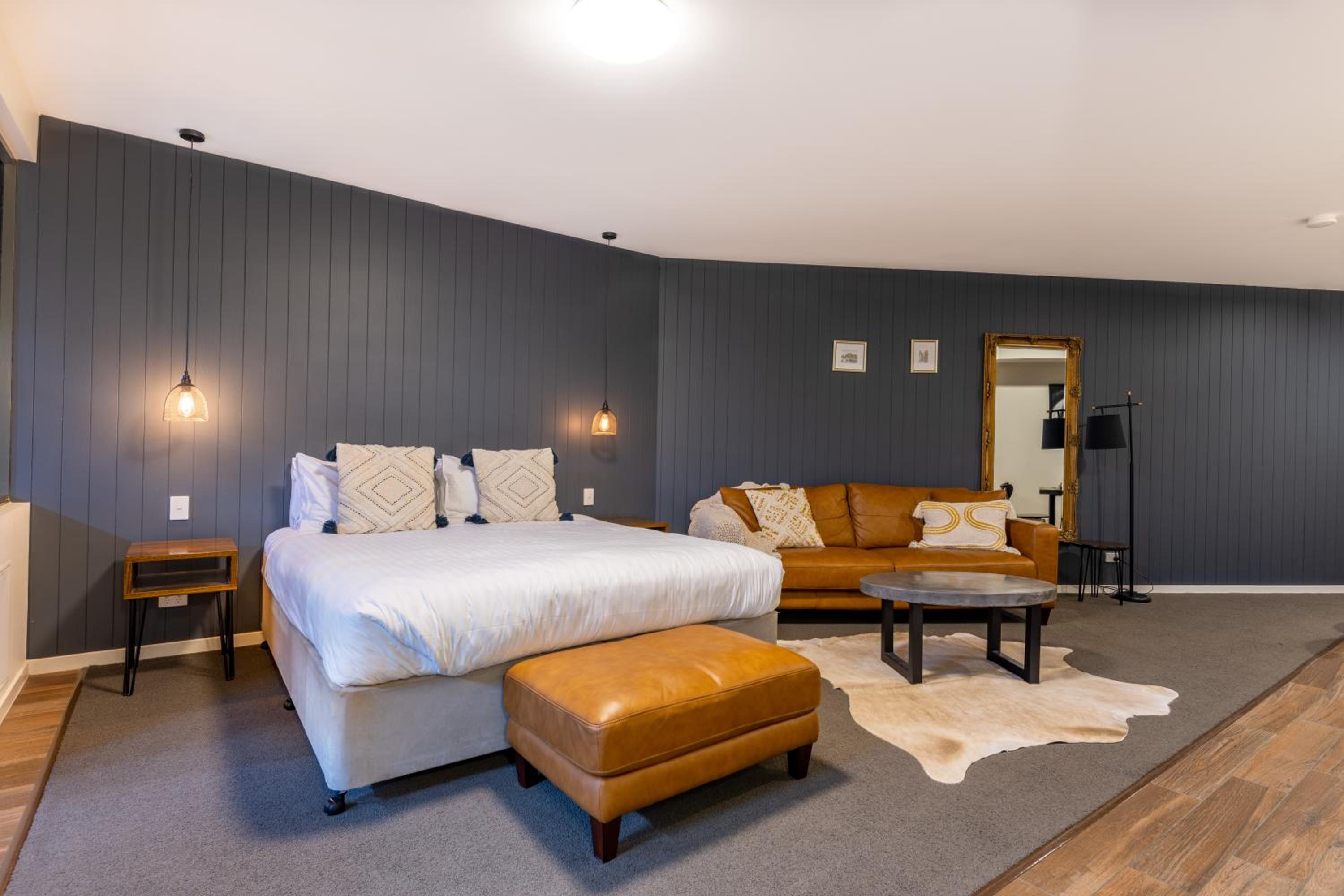 Two-Bedroom Apartment - Photo 8