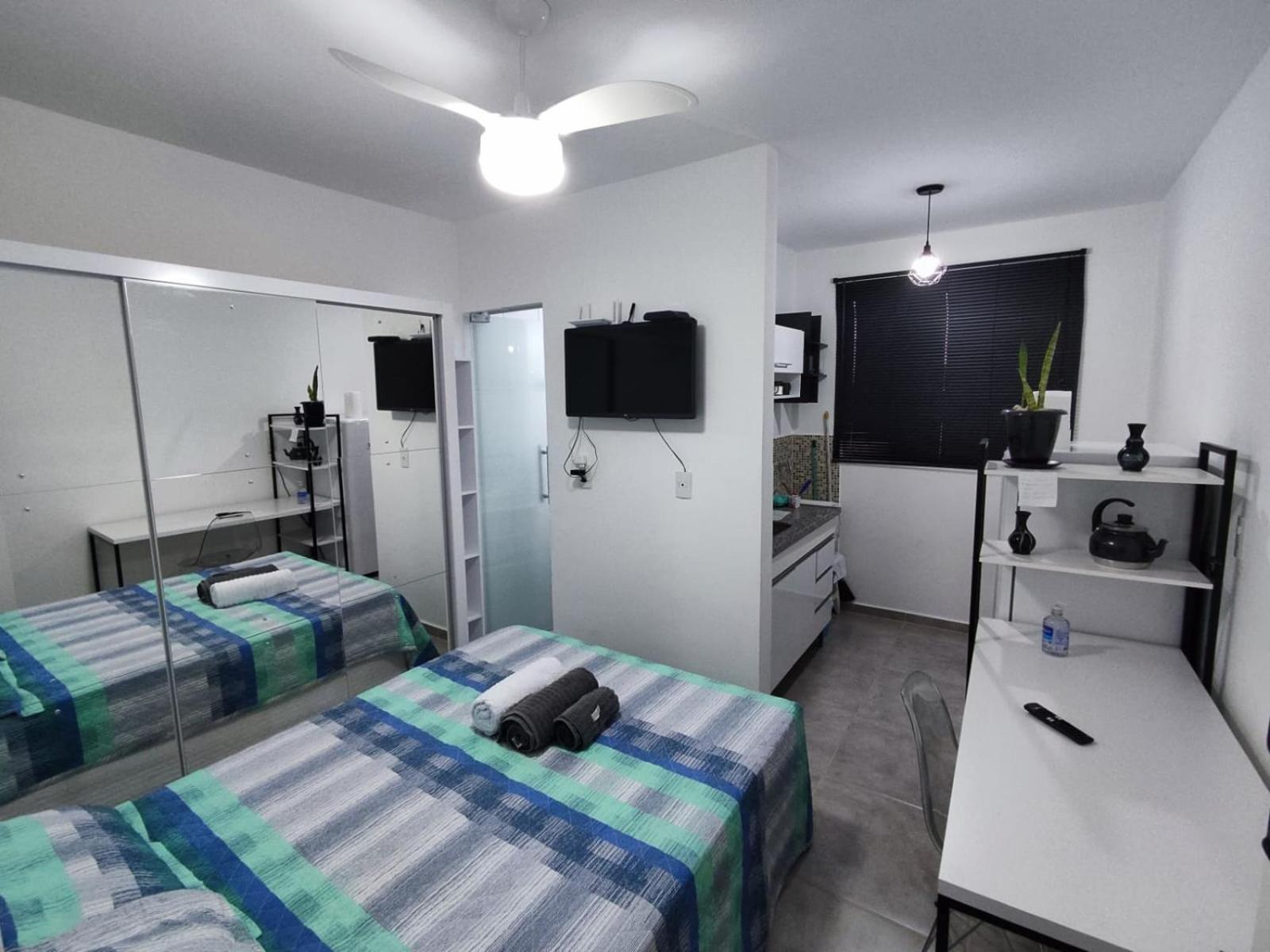 Studio Apartment - Photo 1