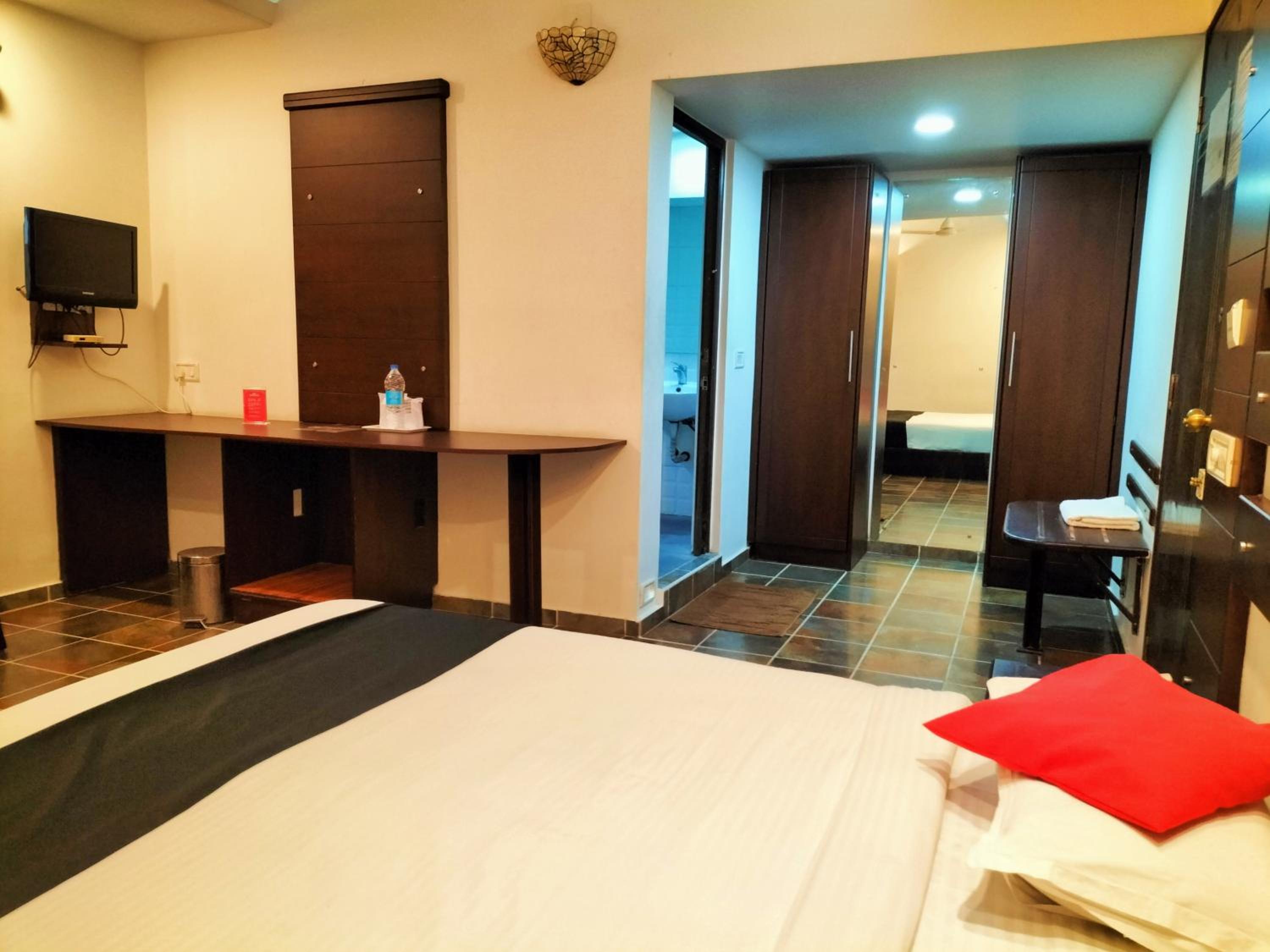 Deluxe Double Room photo 3