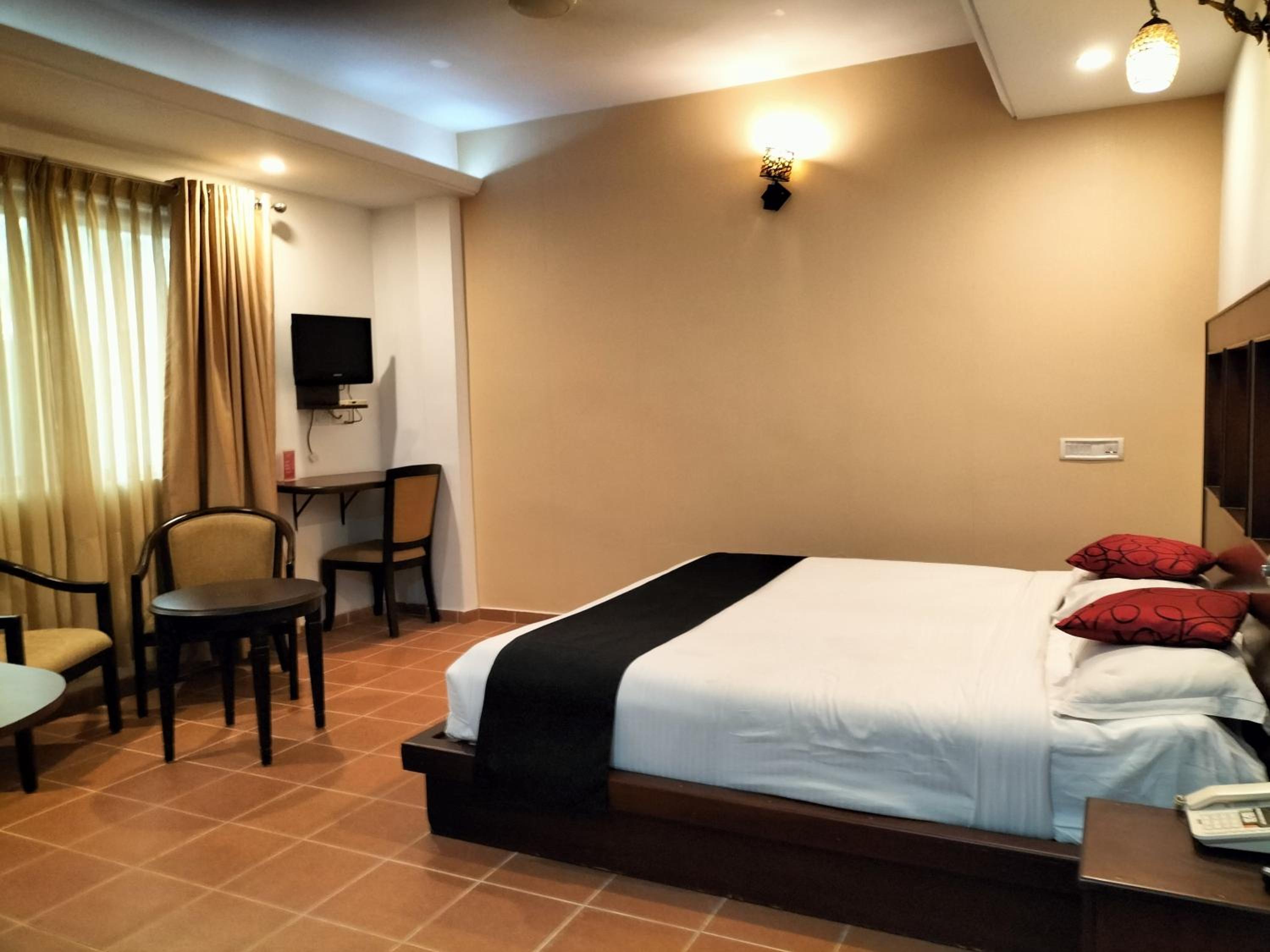 Deluxe Double Room photo 2